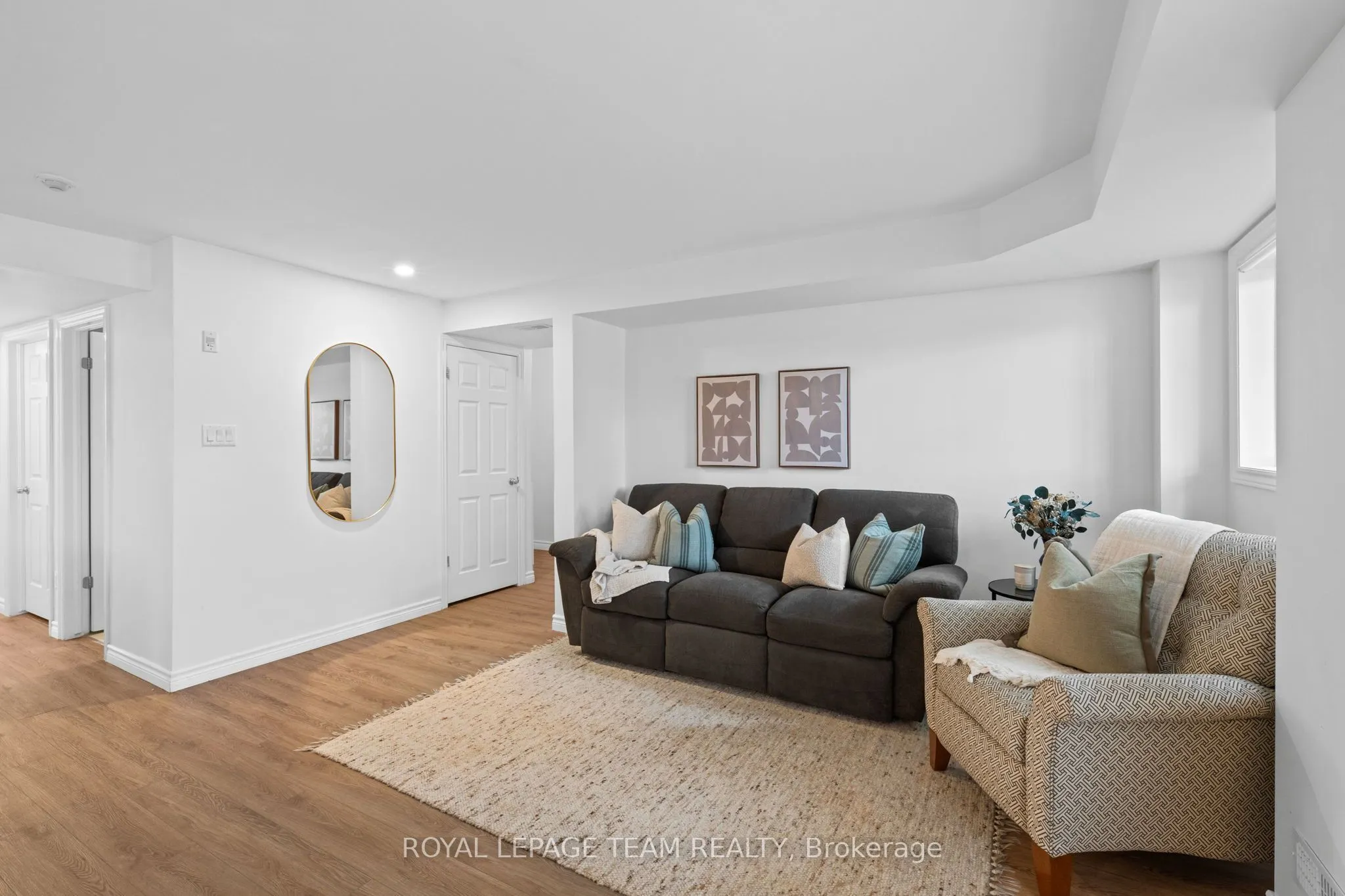 313 Cresthaven Drive #2