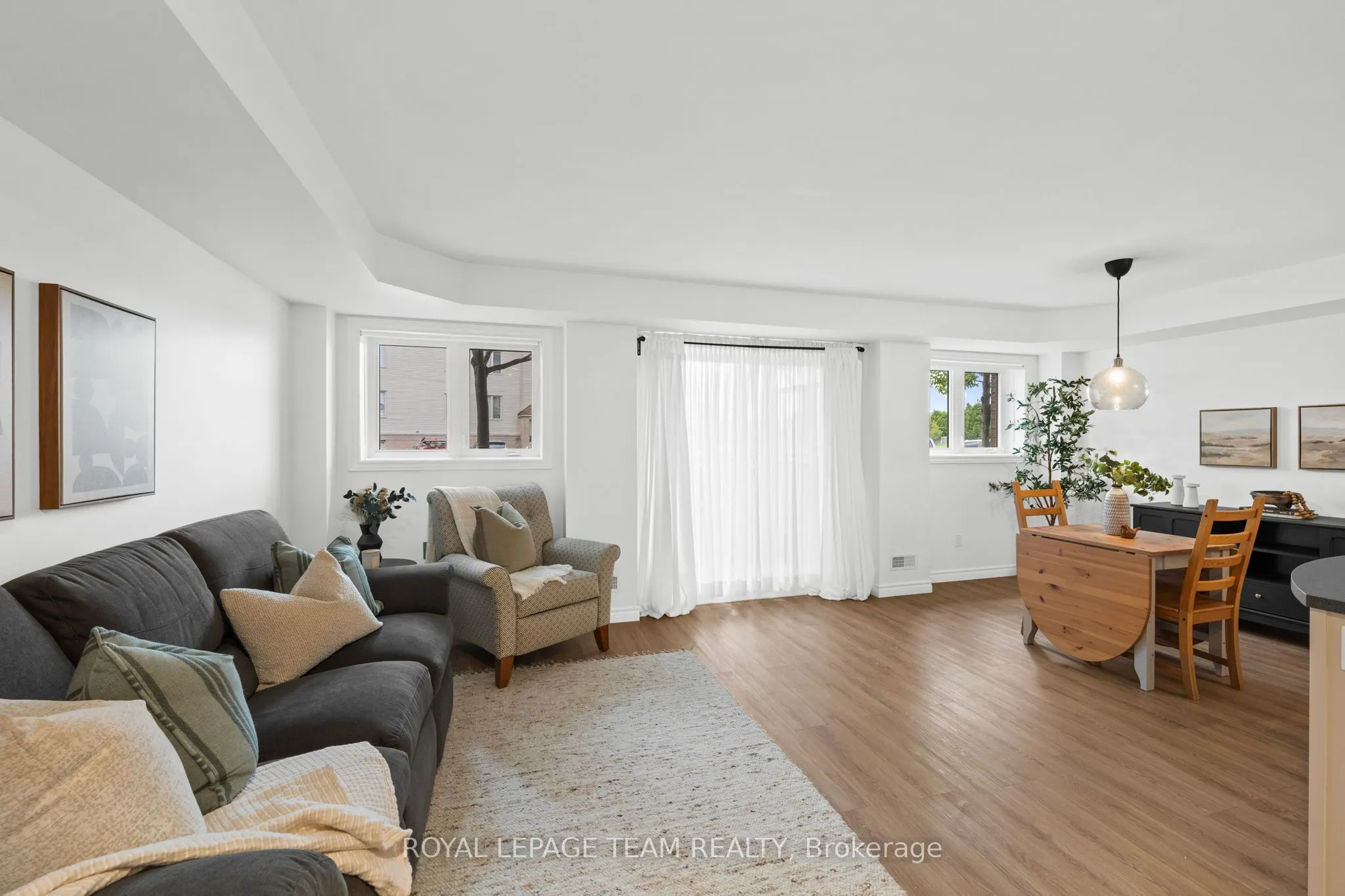 313 Cresthaven Drive #2