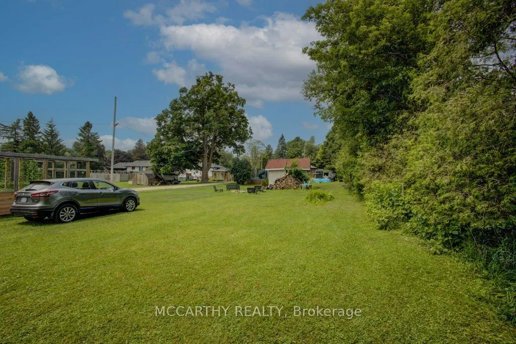 341 Victoria Street East Street E