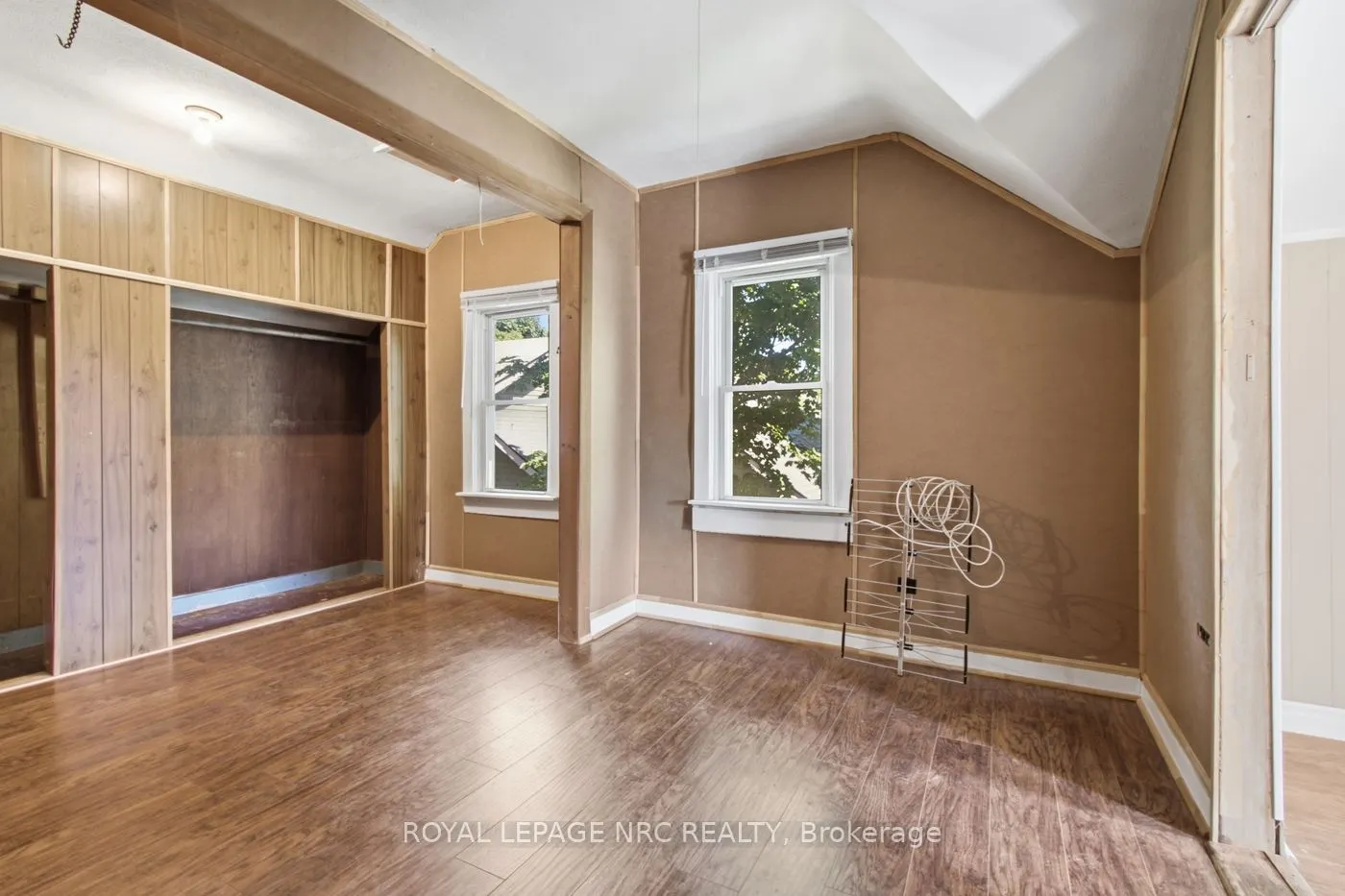592 Fielden Avenue