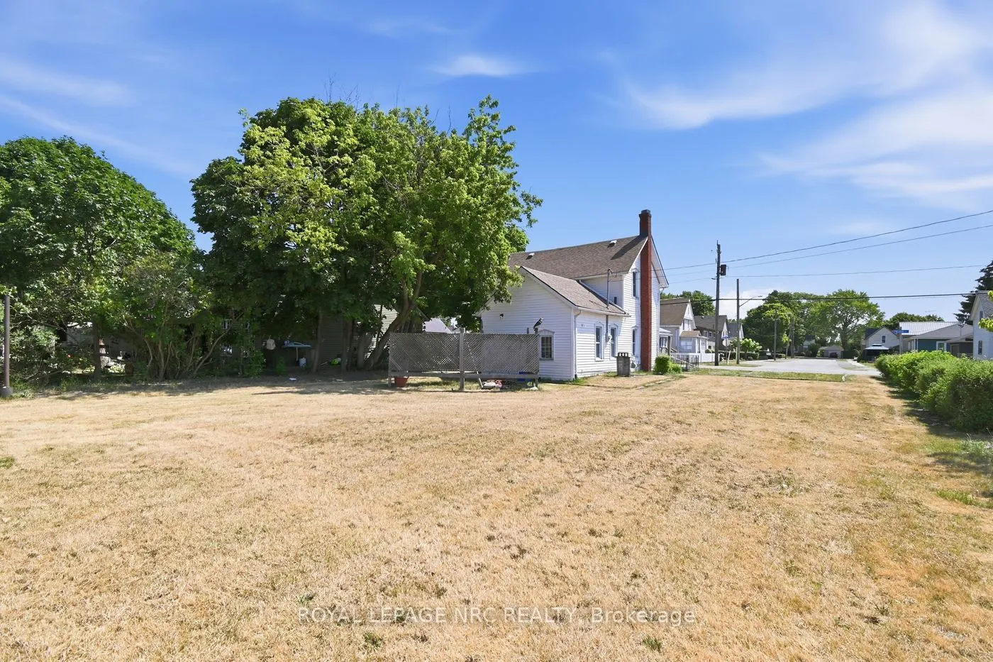 592 Fielden Avenue