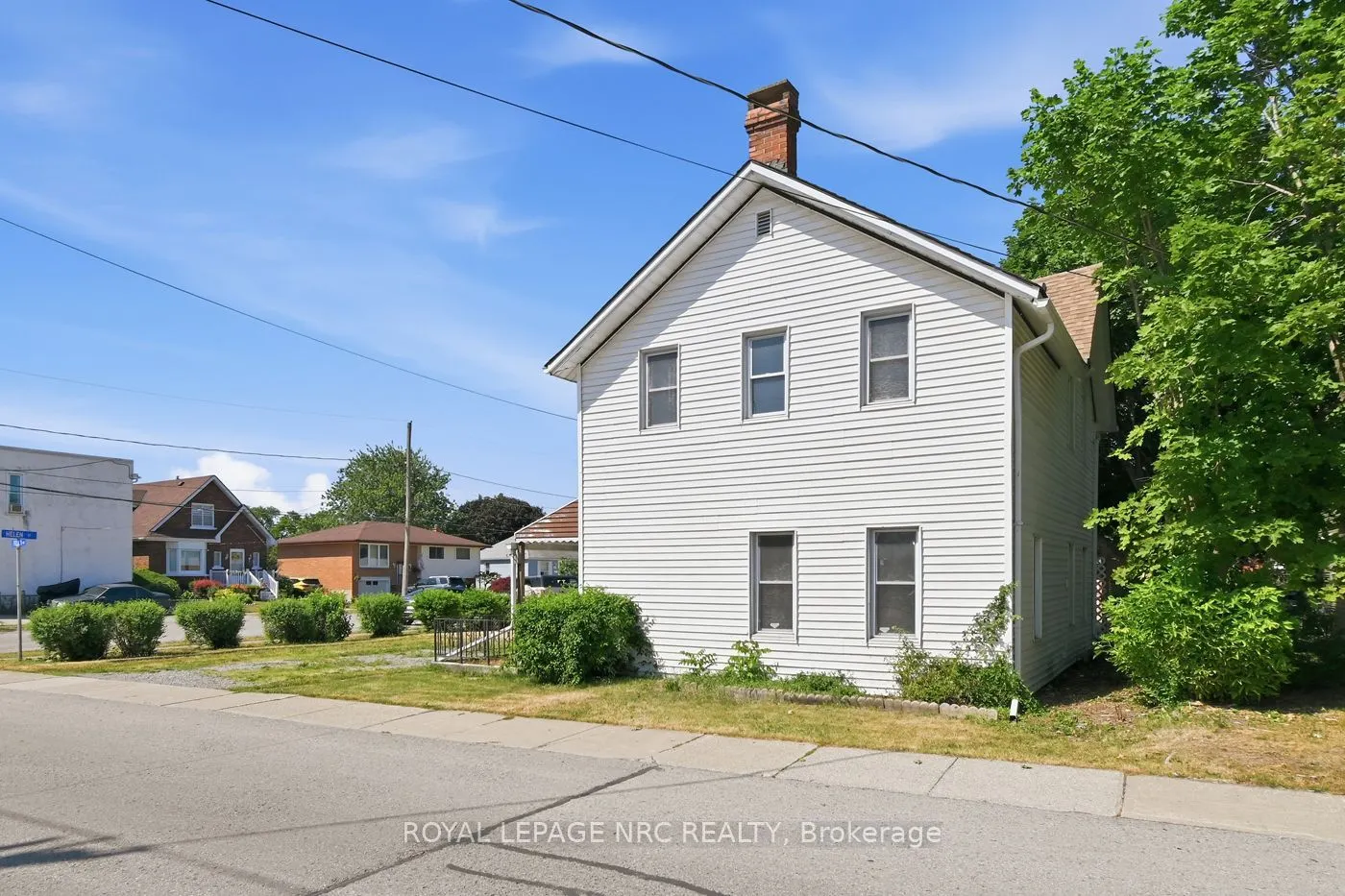 592 Fielden Avenue
