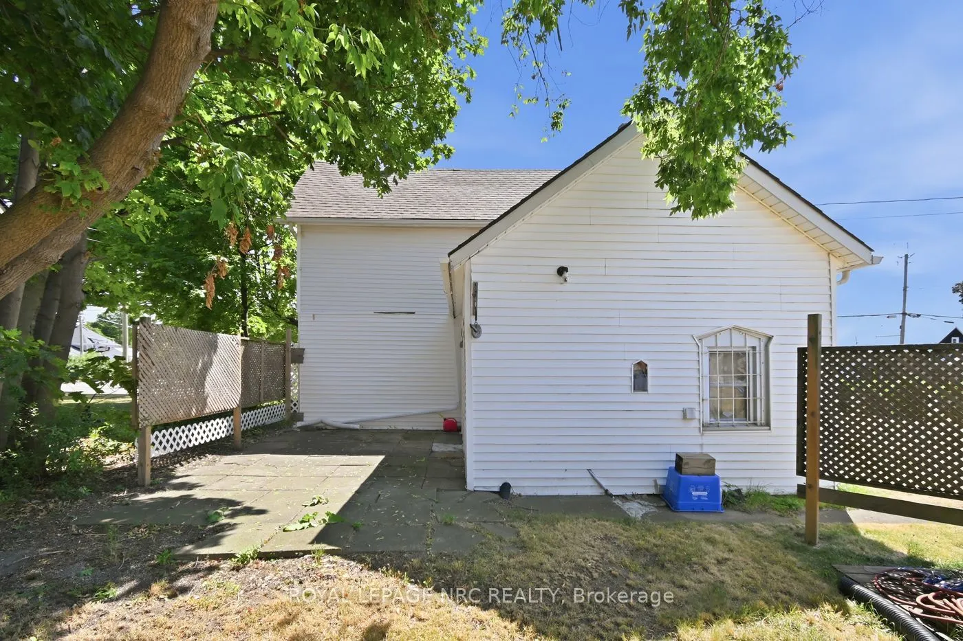 592 Fielden Avenue