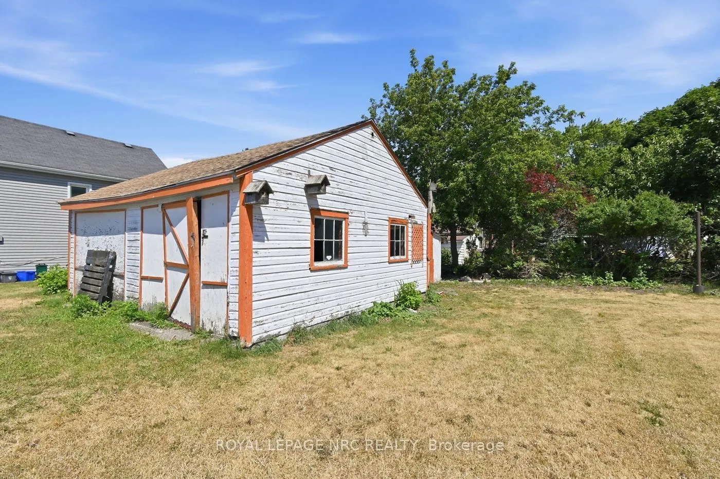 592 Fielden Avenue