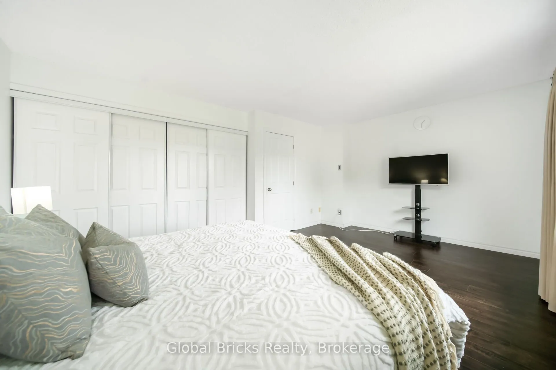 15 Green Valley Drive #27
