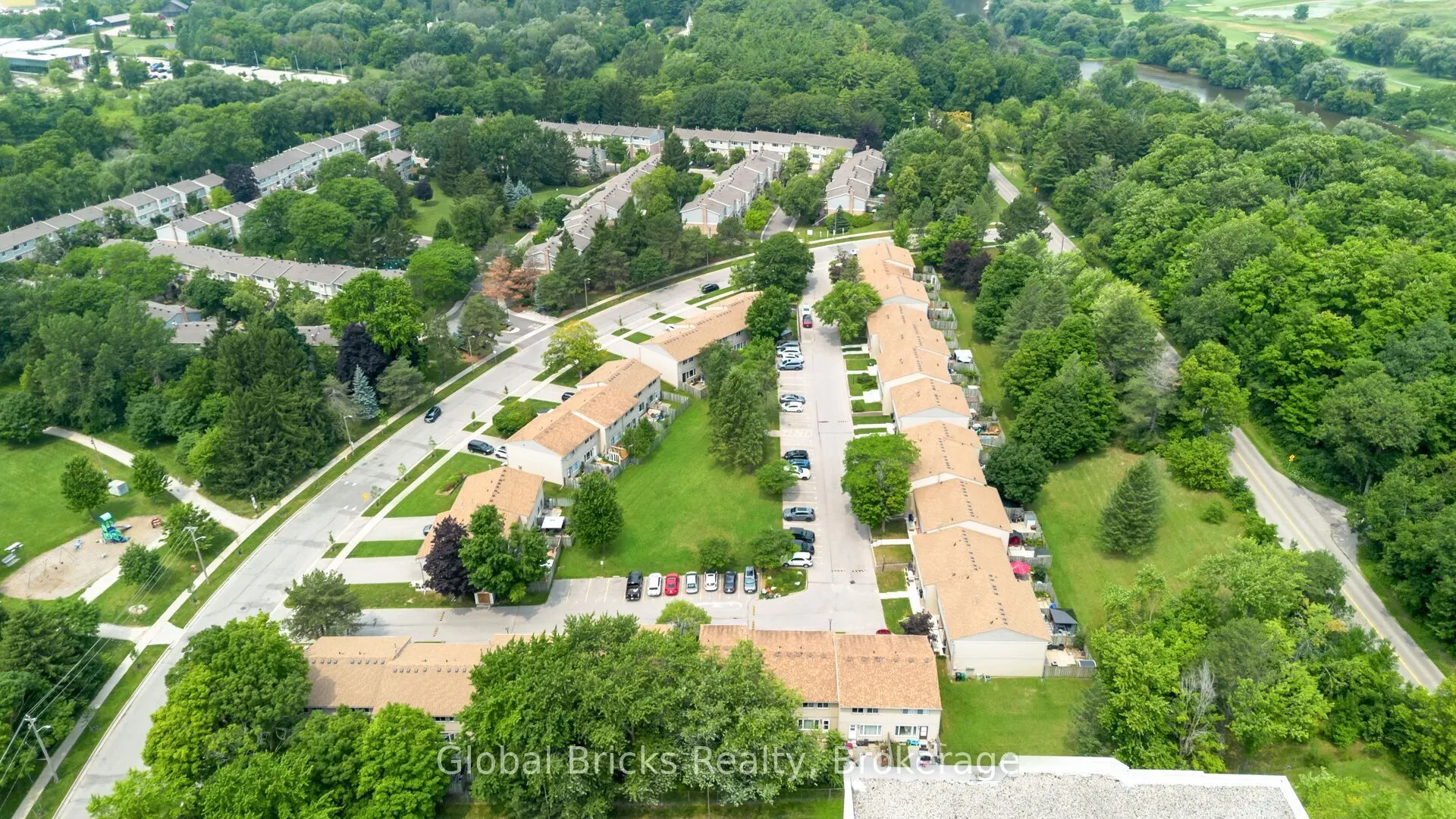 15 Green Valley Drive #27