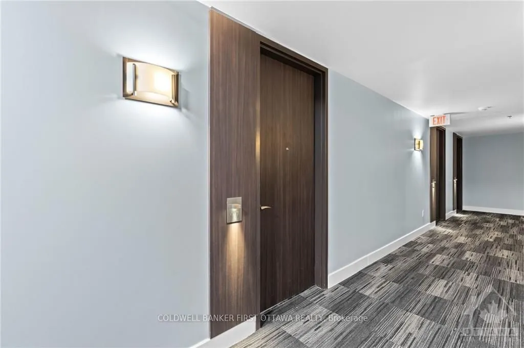 300 LISGAR Street #907