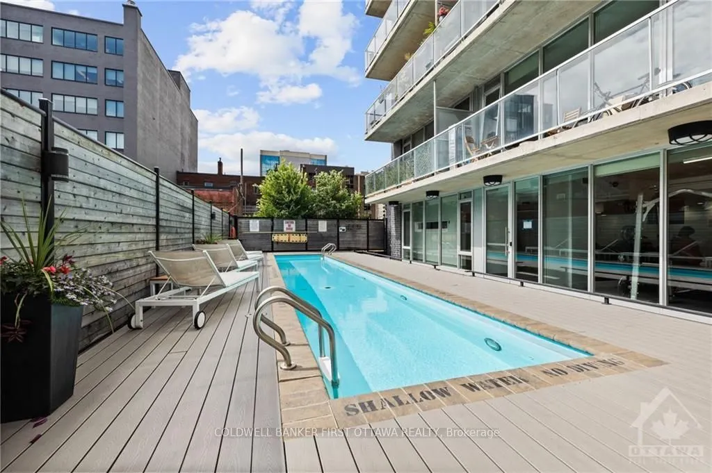 300 LISGAR Street #907