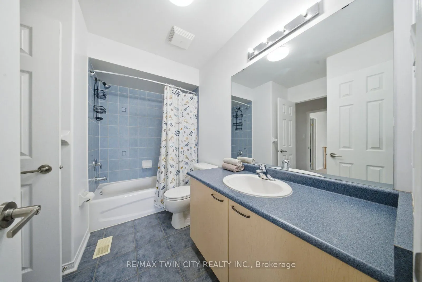 20 Webb Avenue ##Upper