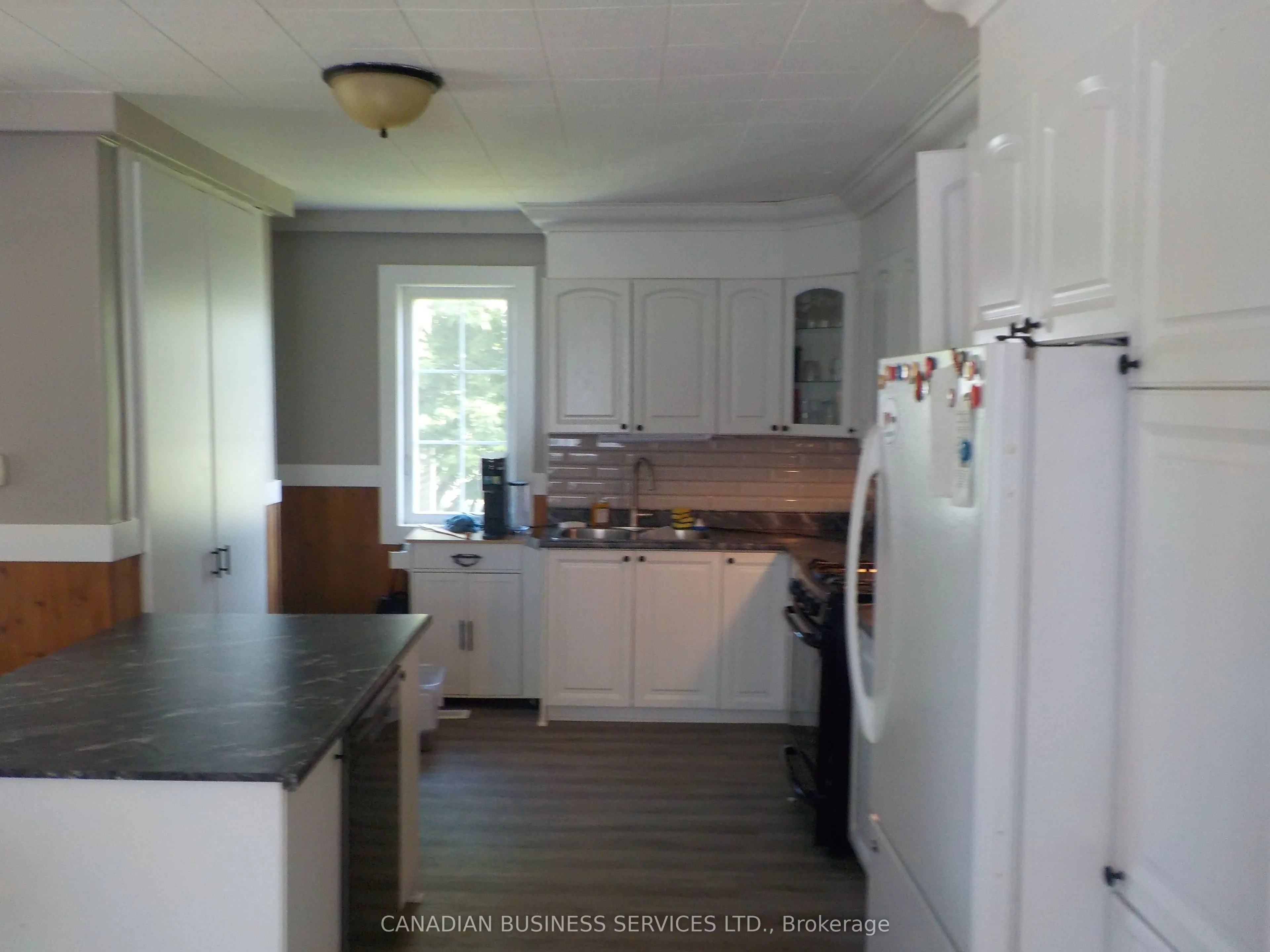 2285 Laval Road S
