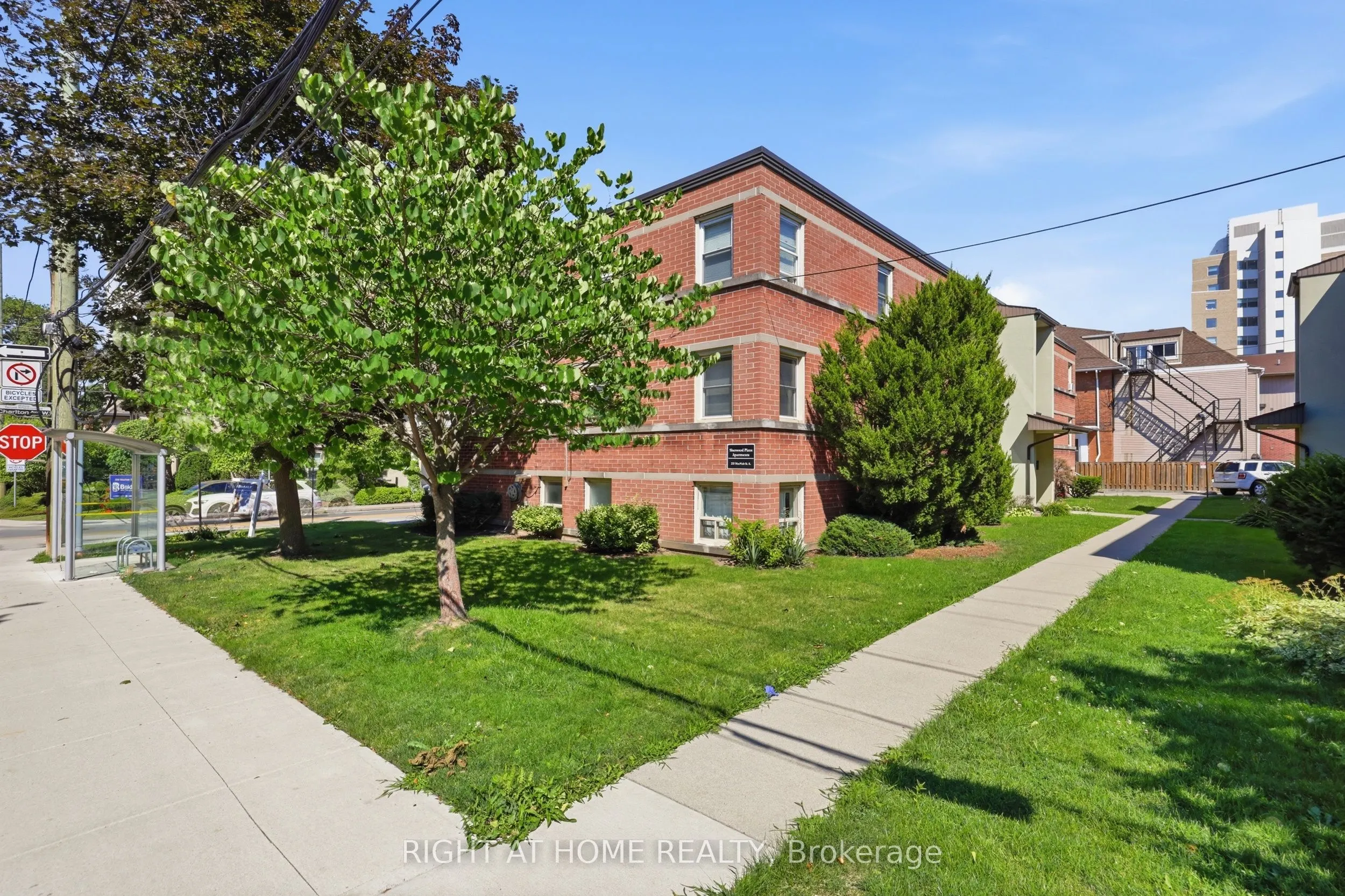 223 MacNab Street S #11