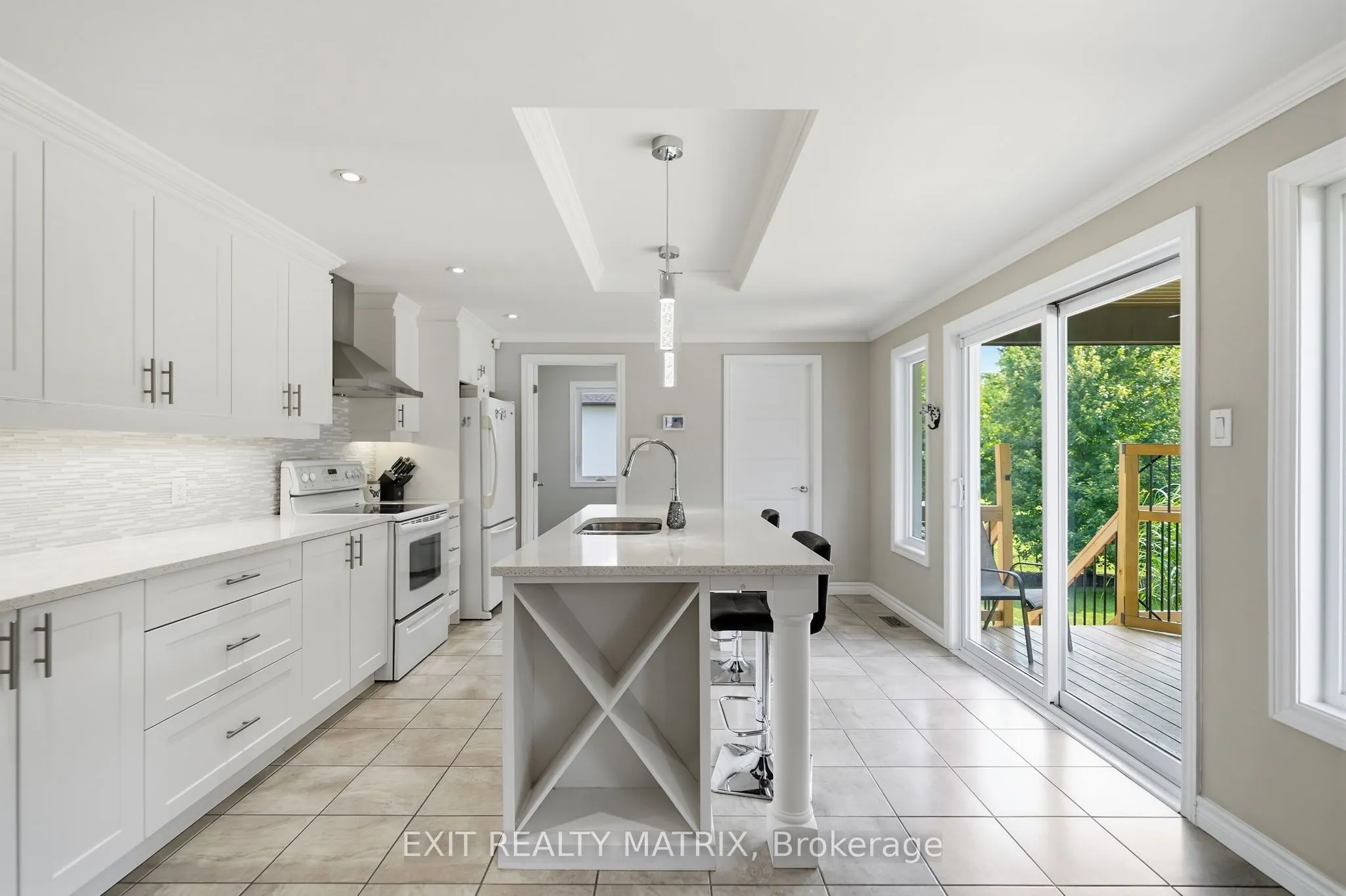 248 Des Violettes Street