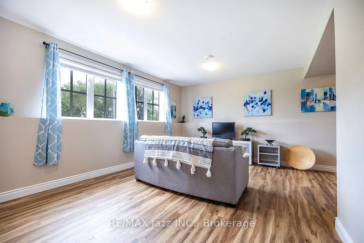 23 Bayview Drive