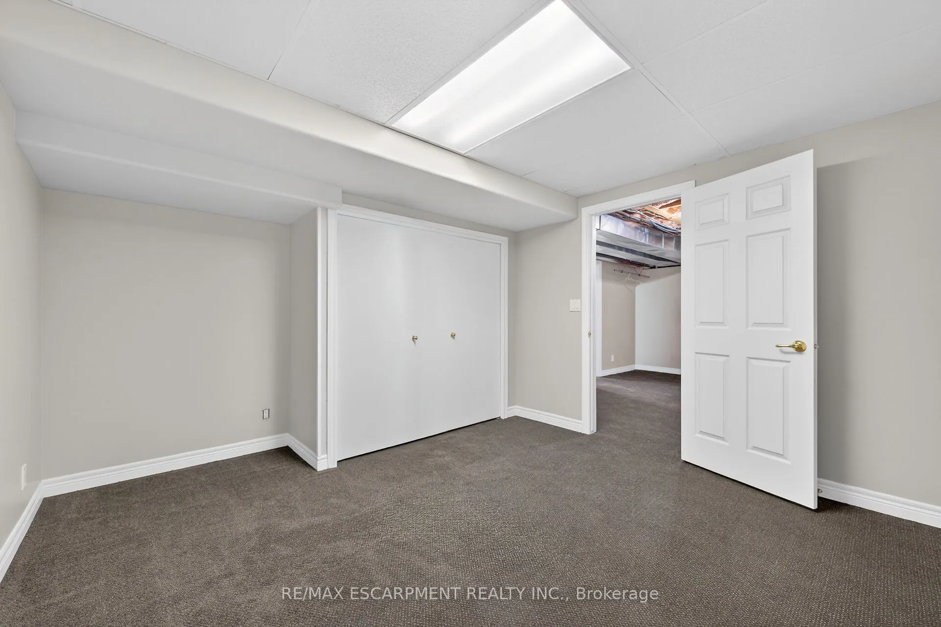 1140 River Road