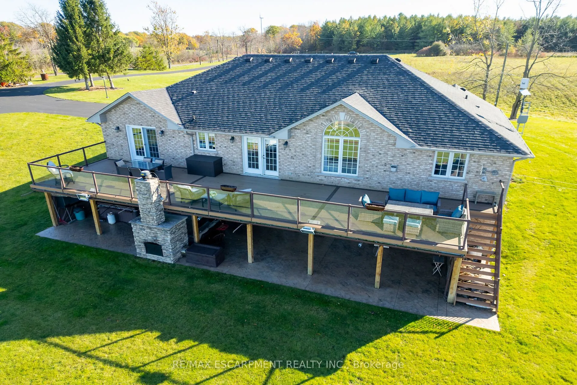 1140 River Road