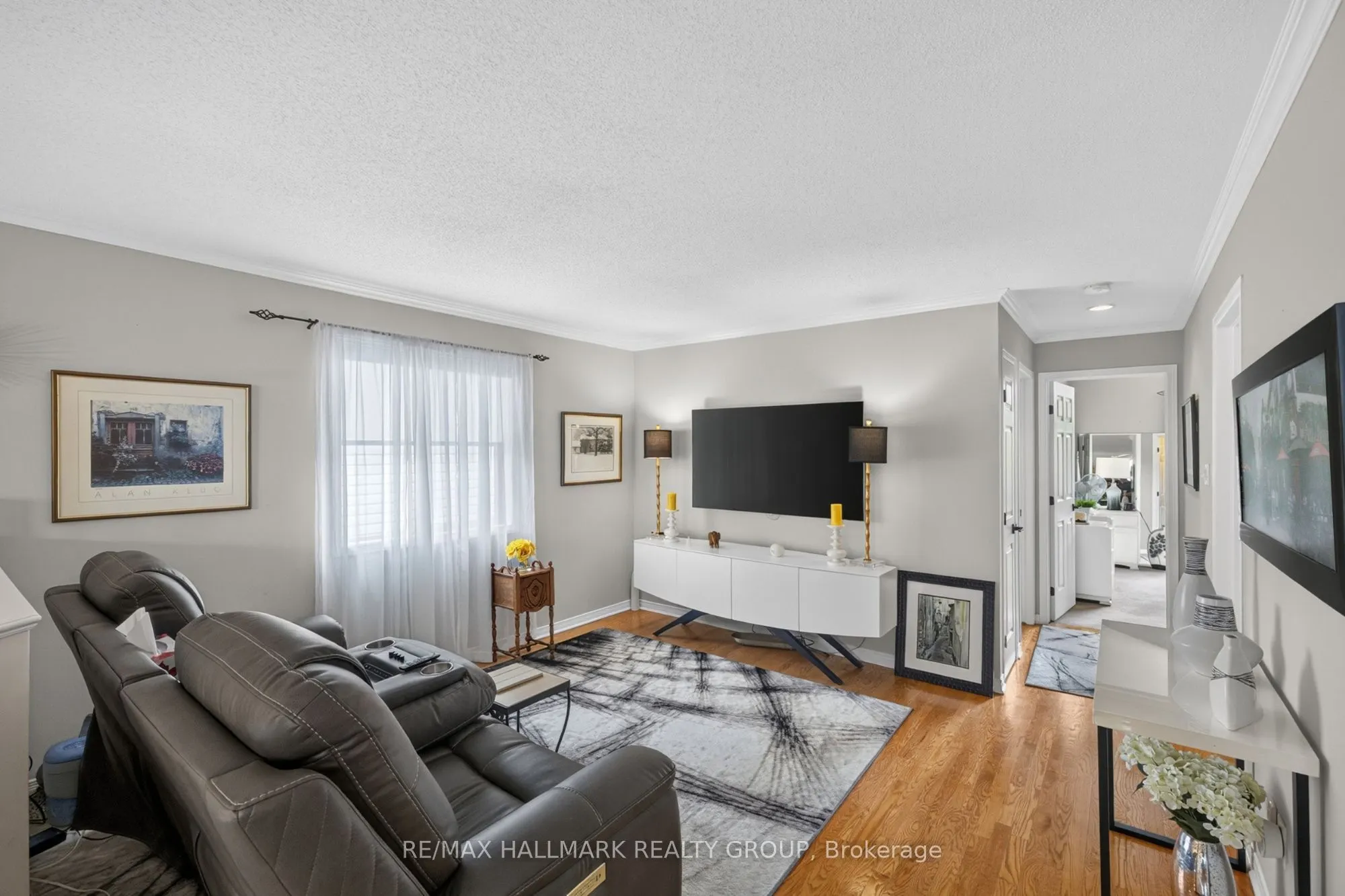 139 CASTLE GLEN Crescent