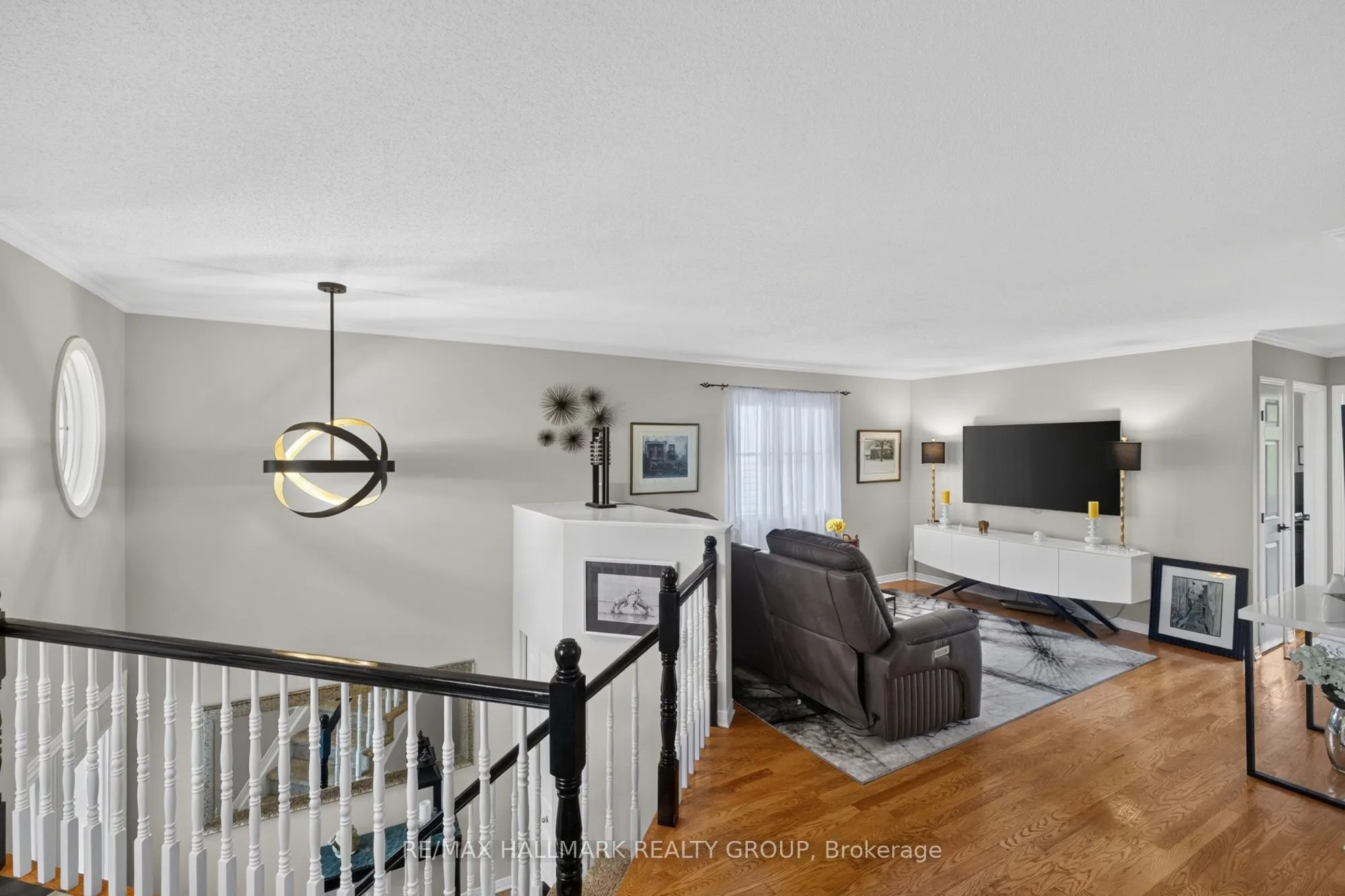 139 CASTLE GLEN Crescent