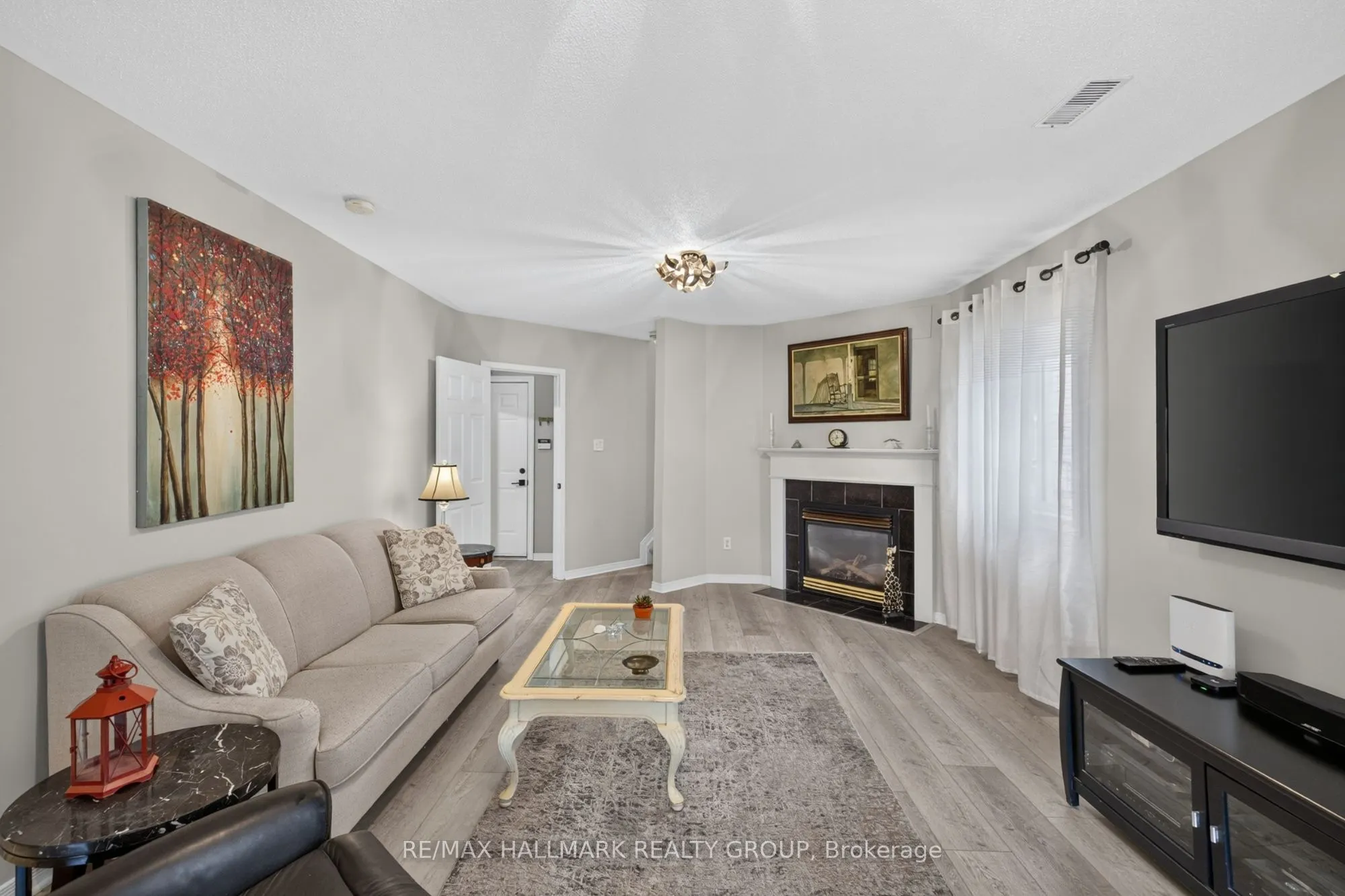 139 CASTLE GLEN Crescent