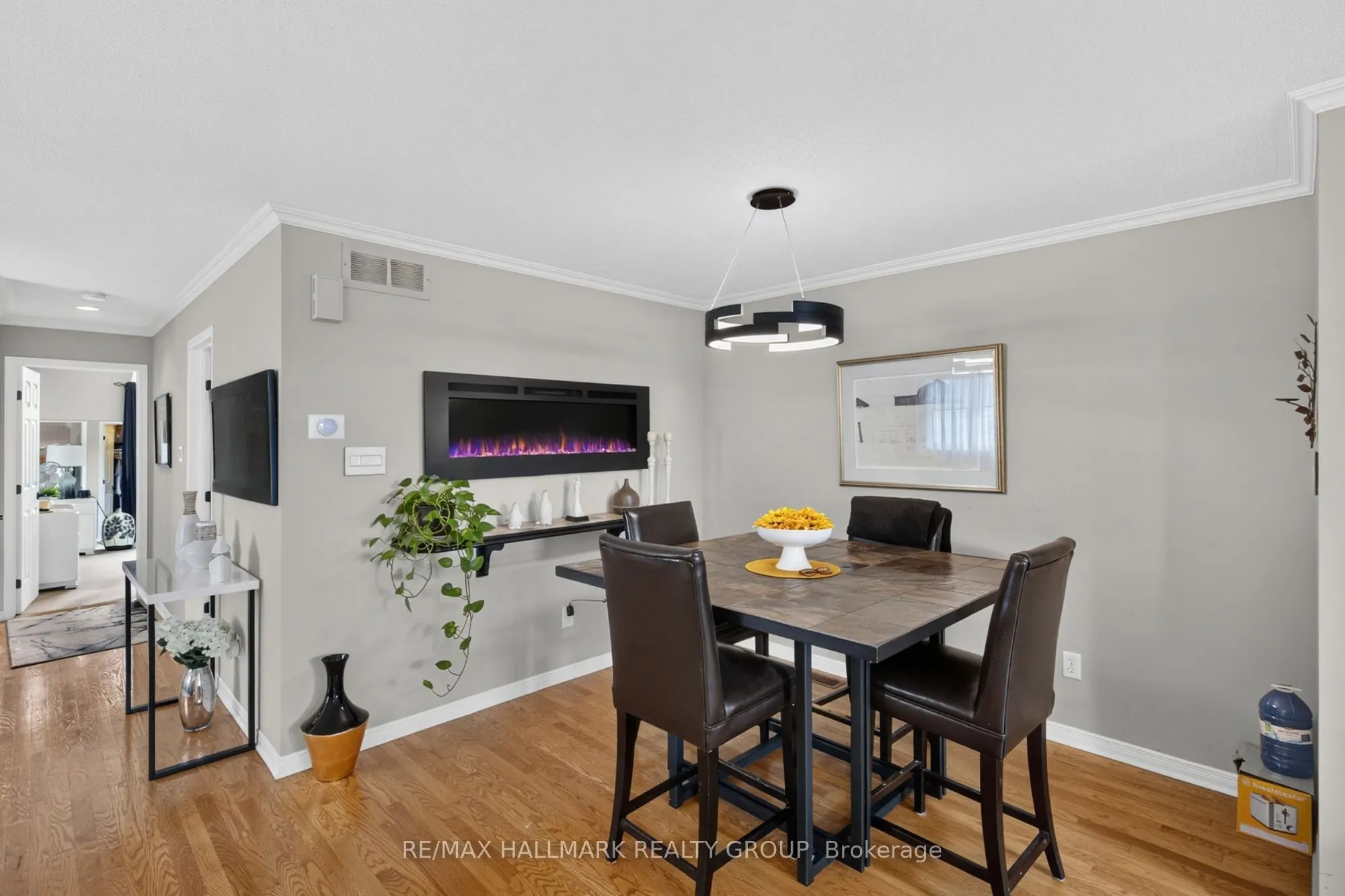 139 CASTLE GLEN Crescent