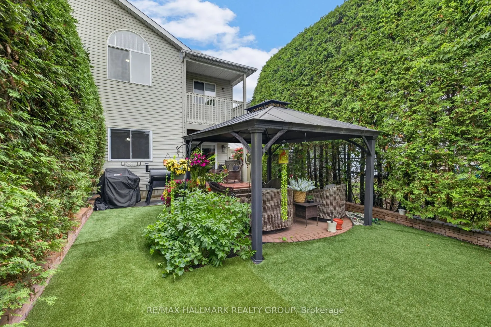139 CASTLE GLEN Crescent