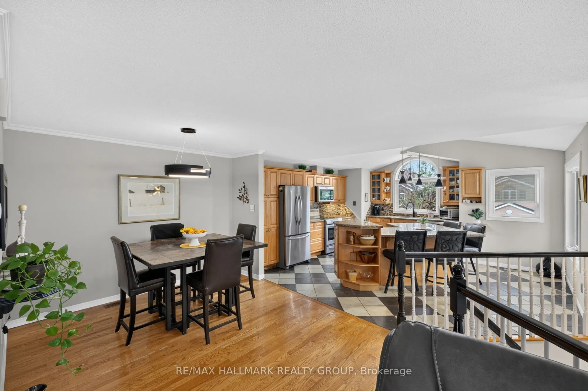 139 CASTLE GLEN Crescent