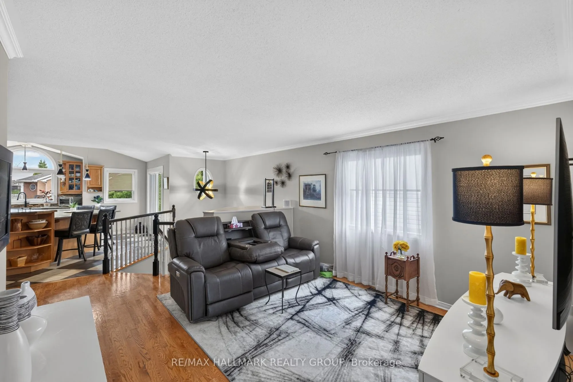 139 CASTLE GLEN Crescent