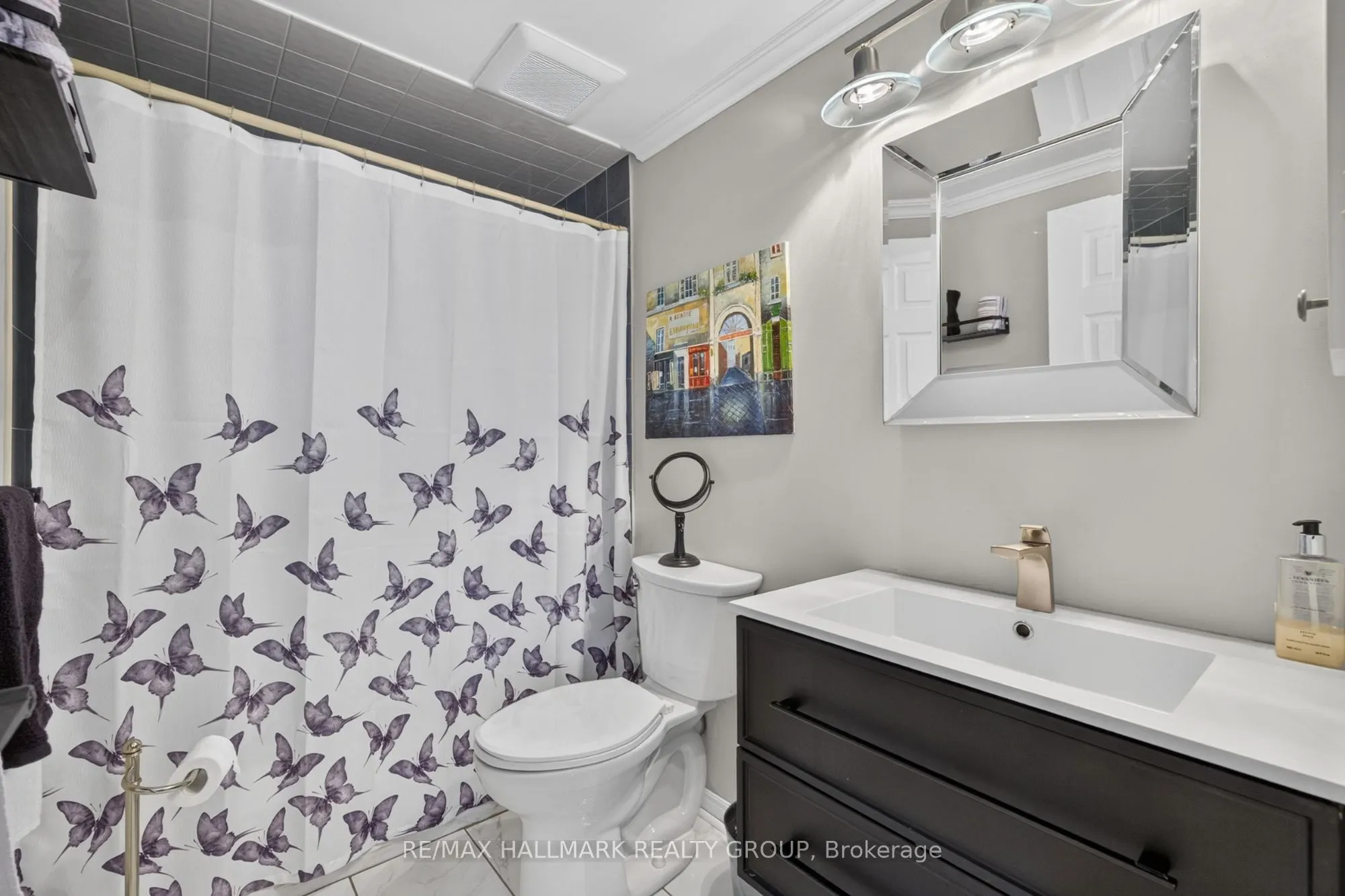139 CASTLE GLEN Crescent