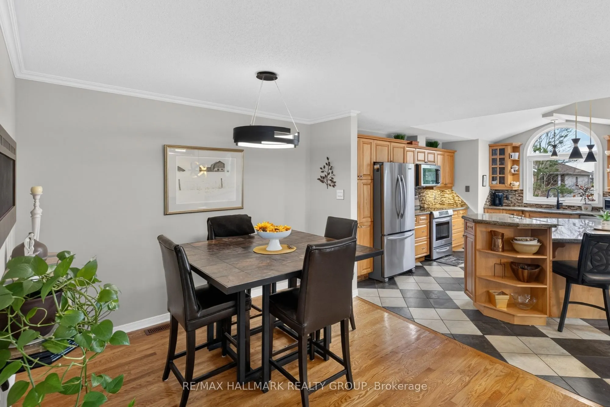 139 CASTLE GLEN Crescent