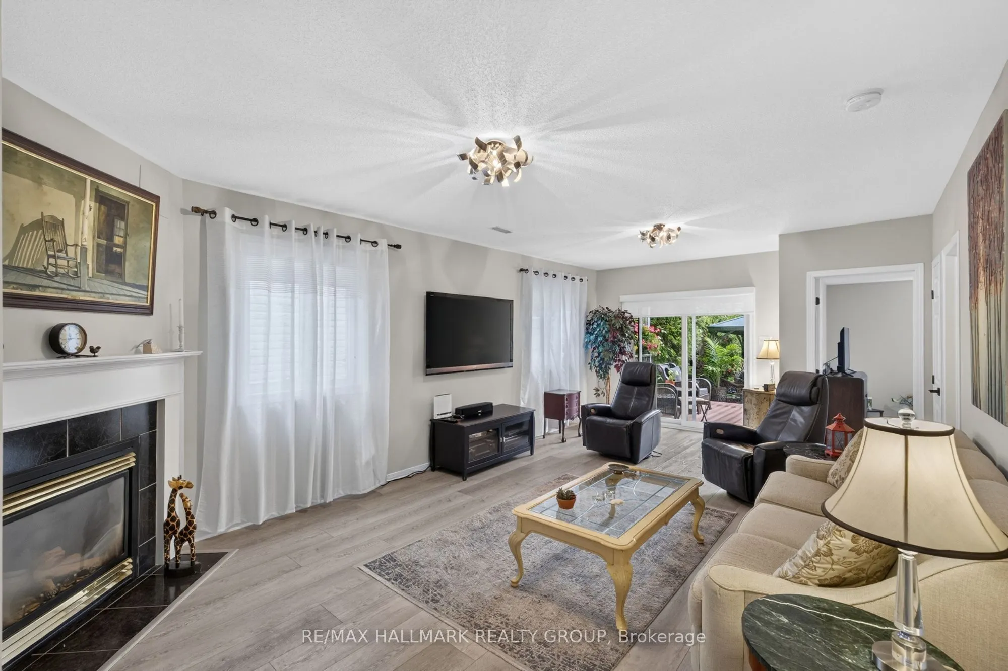 139 CASTLE GLEN Crescent