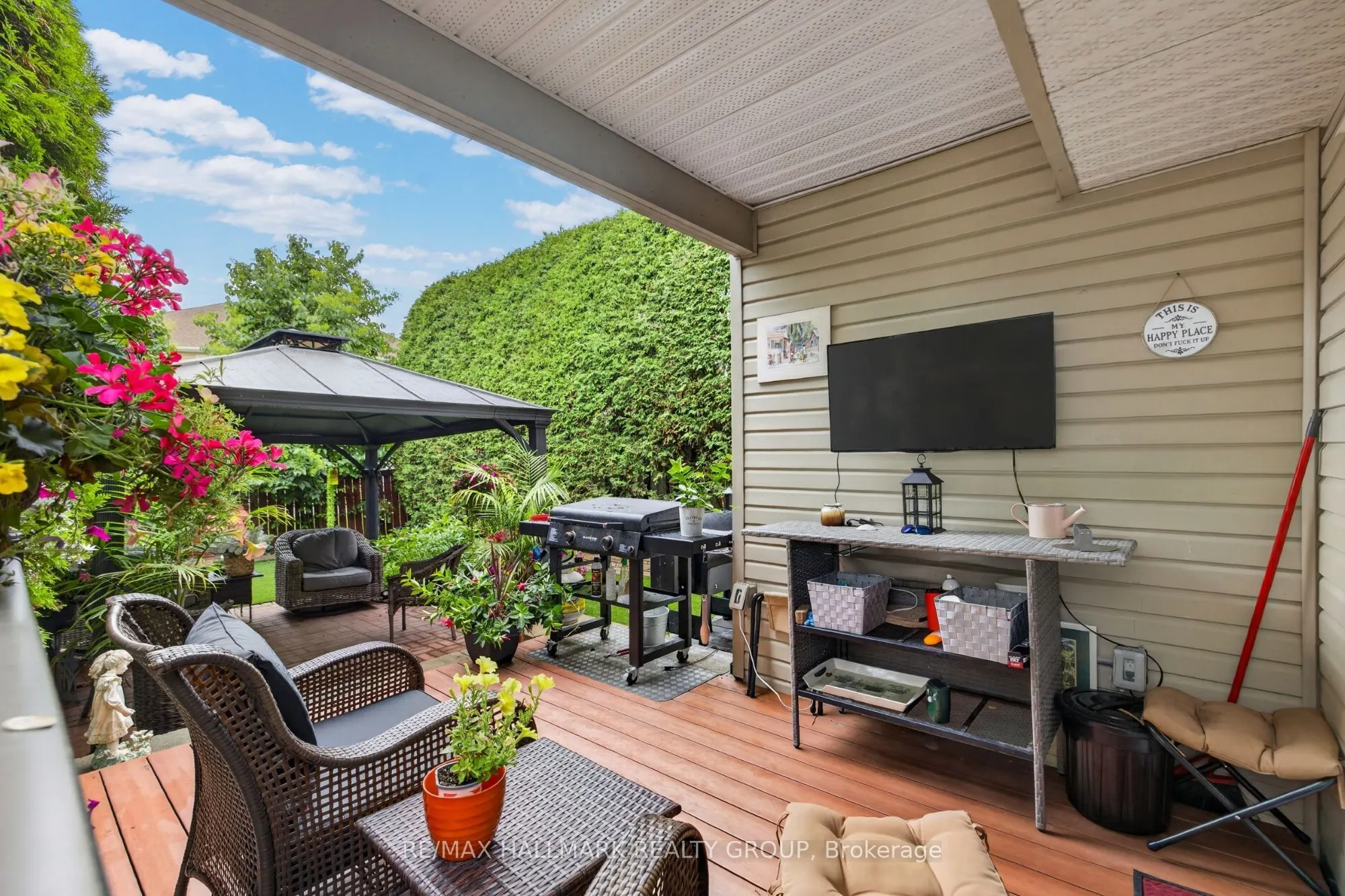139 CASTLE GLEN Crescent