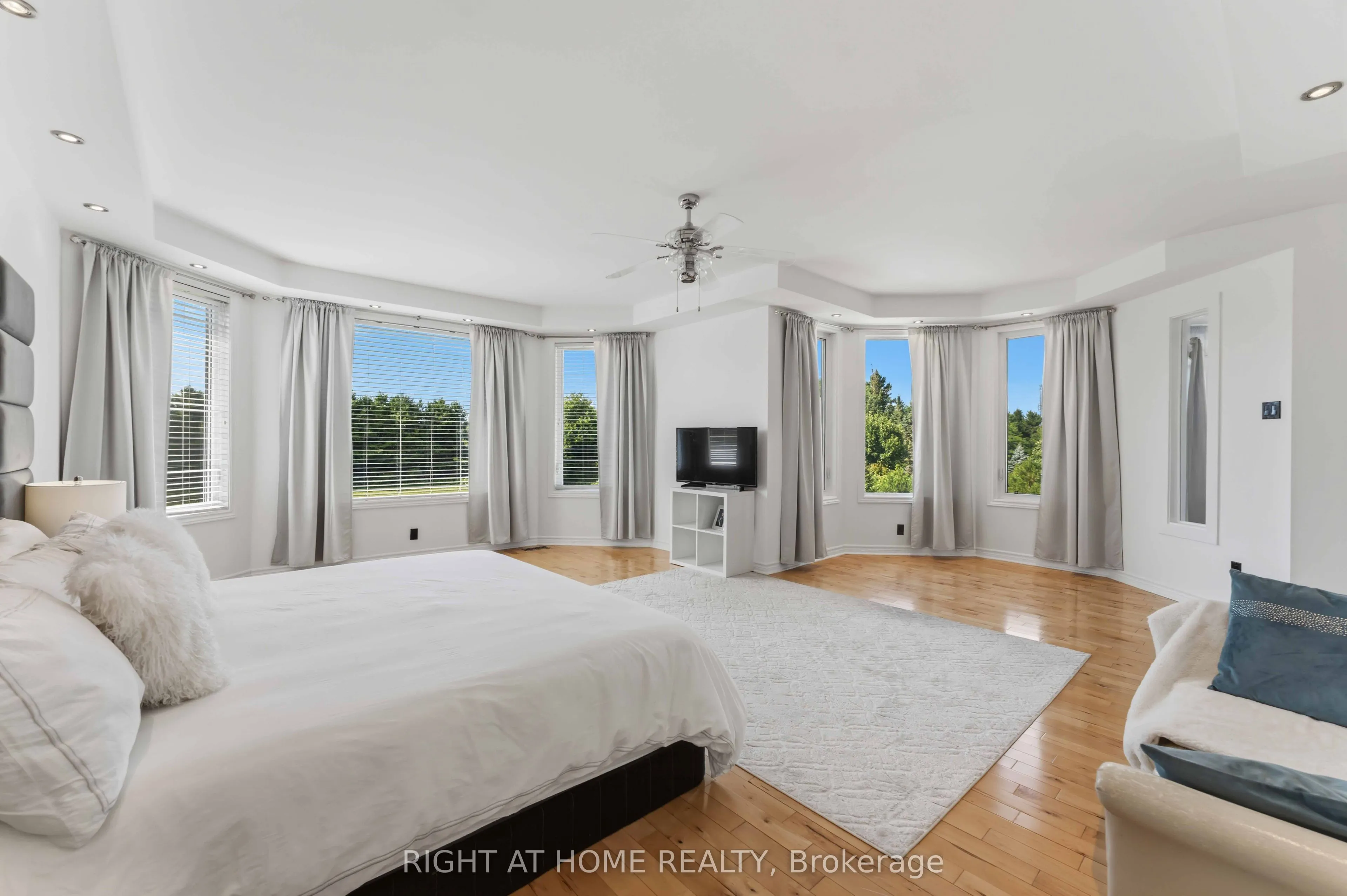 1607 Landel Drive