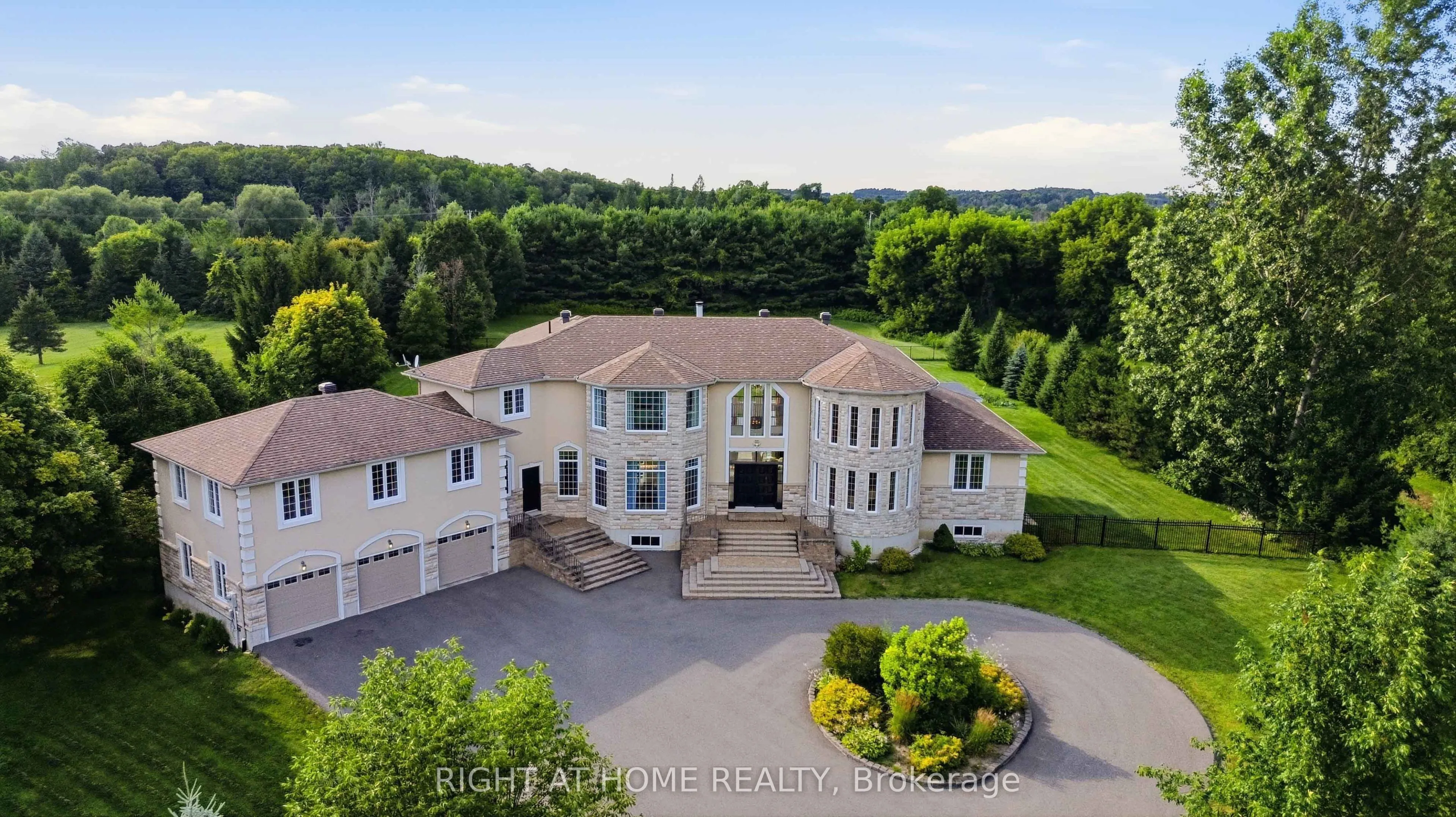 1607 Landel Drive