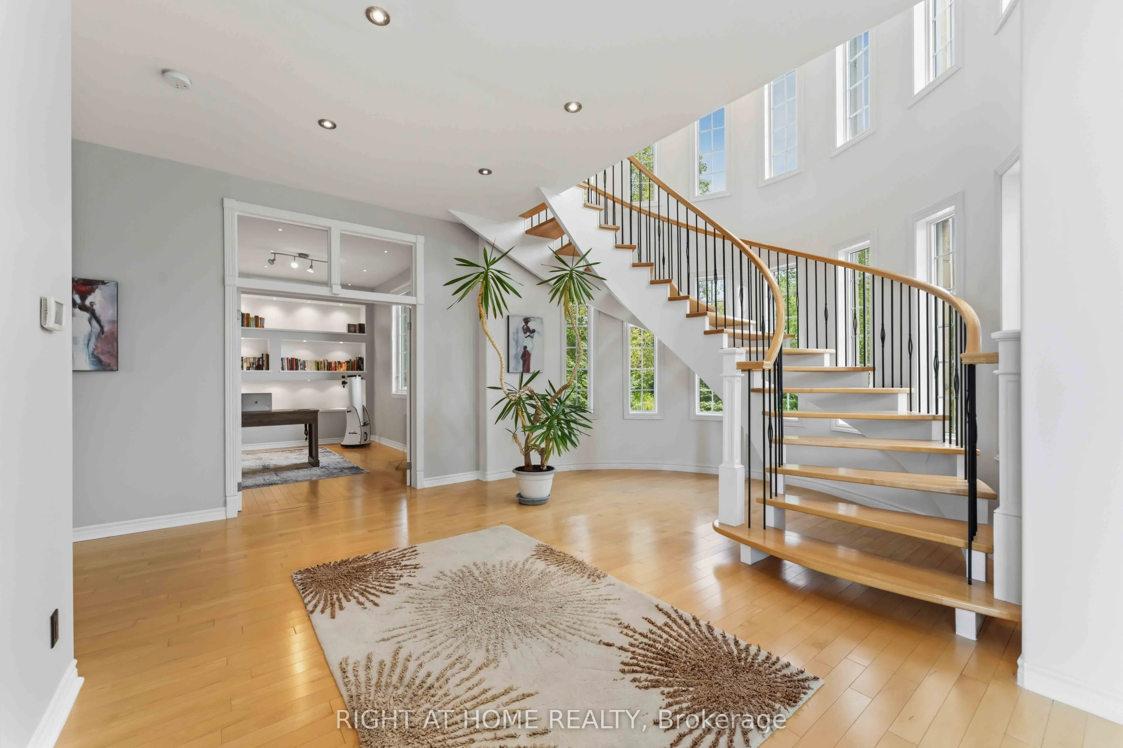 1607 Landel Drive