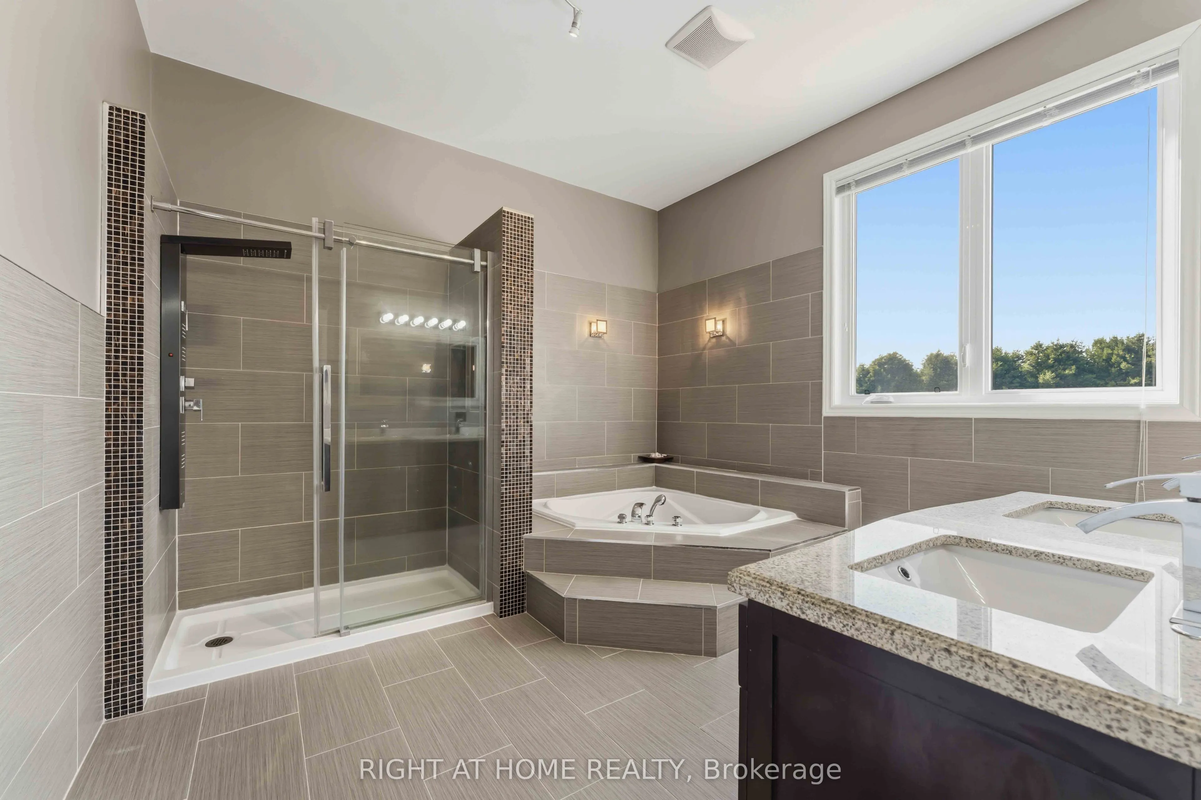 1607 Landel Drive