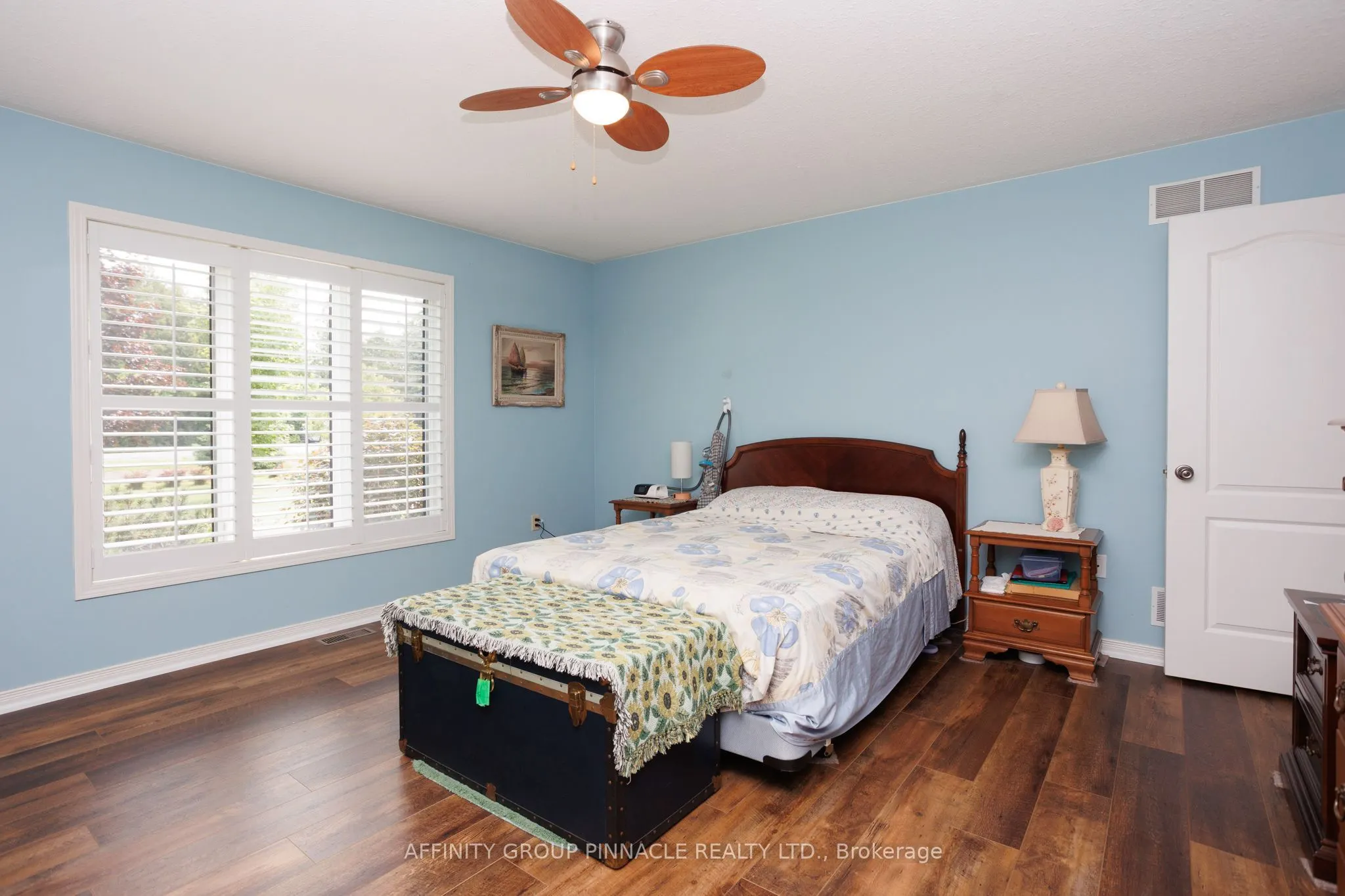 243 Fairbairn Road