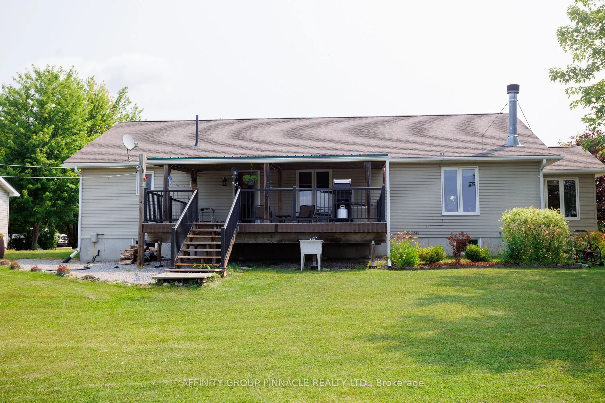 243 Fairbairn Road