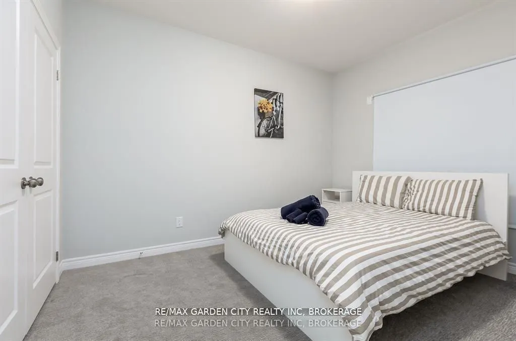 34 BOUNTY Avenue