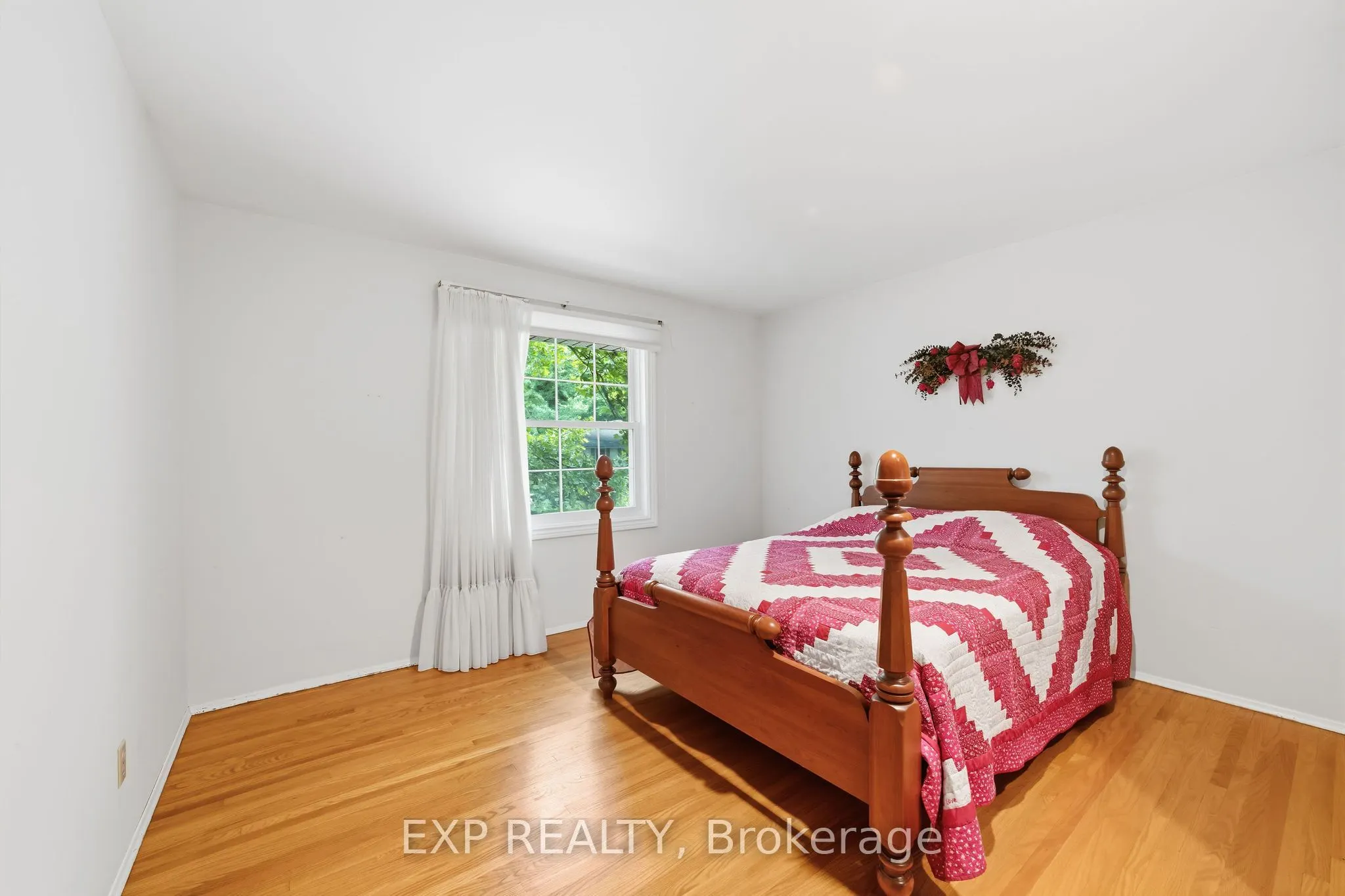42 Queen Mary Crescent