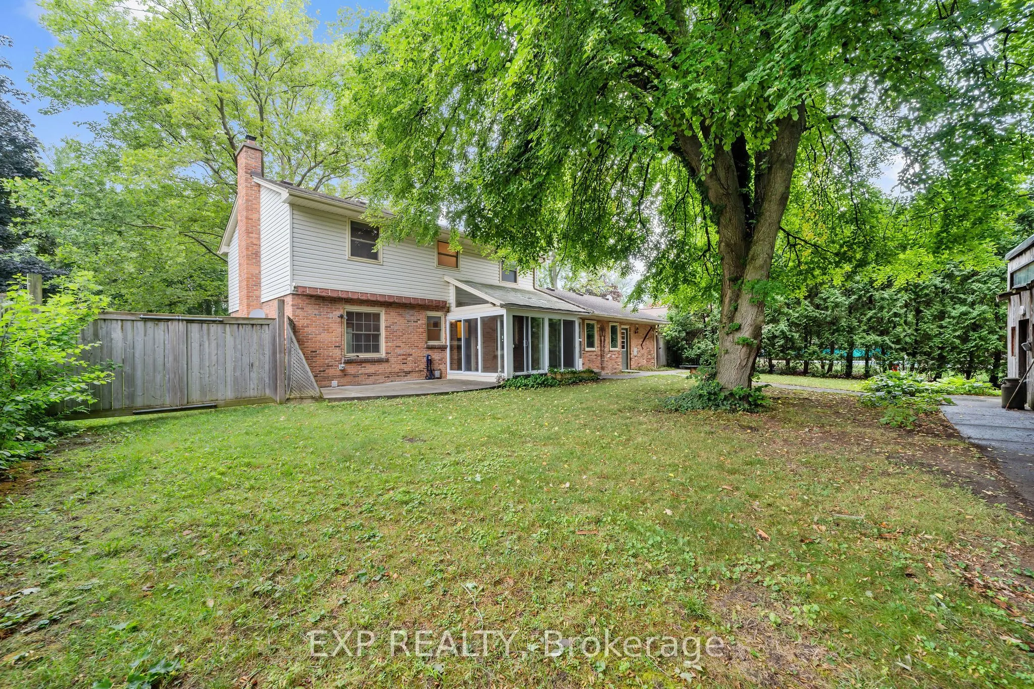 42 Queen Mary Crescent