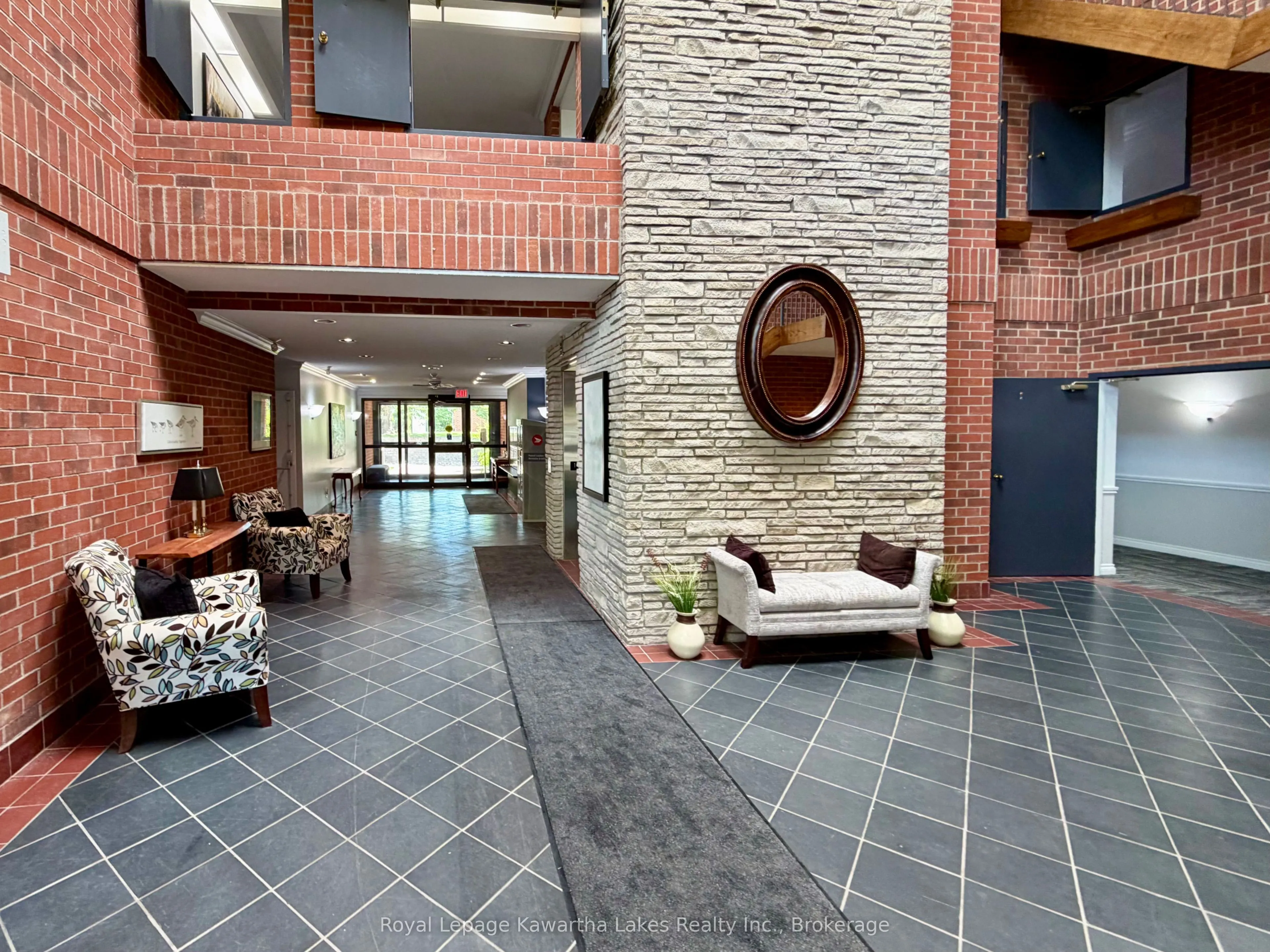 4 Heritage Way #303