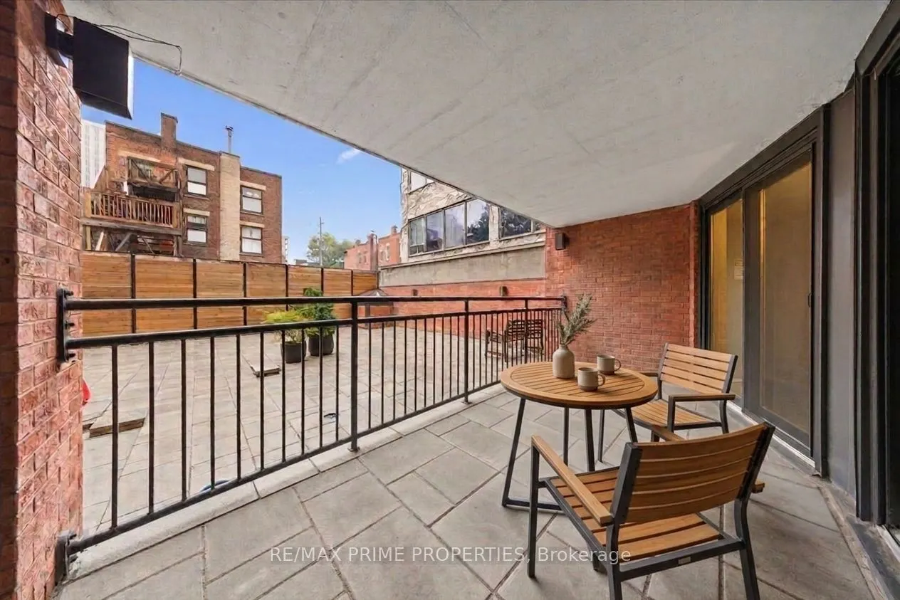 205 Somerset Street W #105