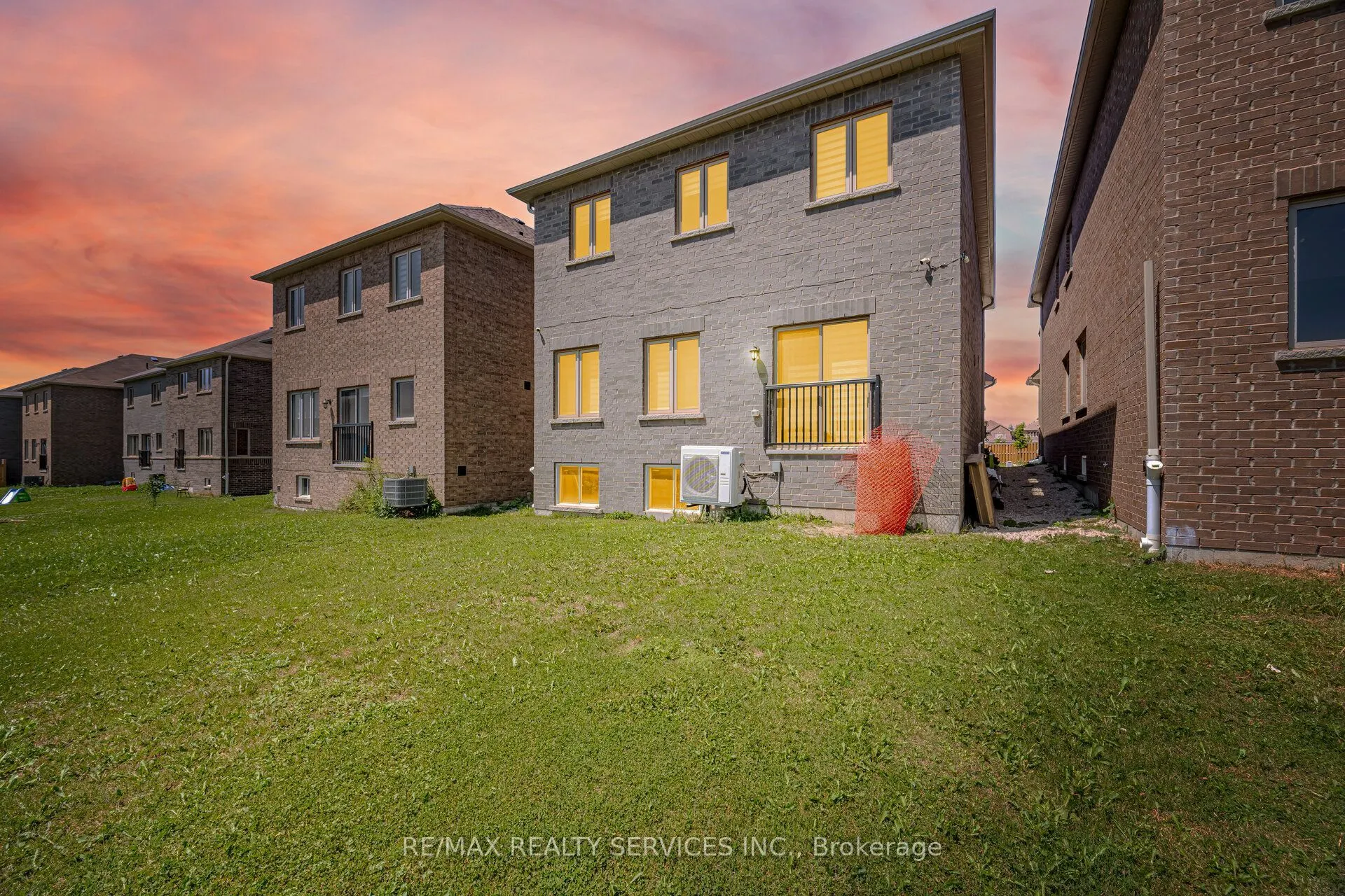 106 Seeley Avenue
