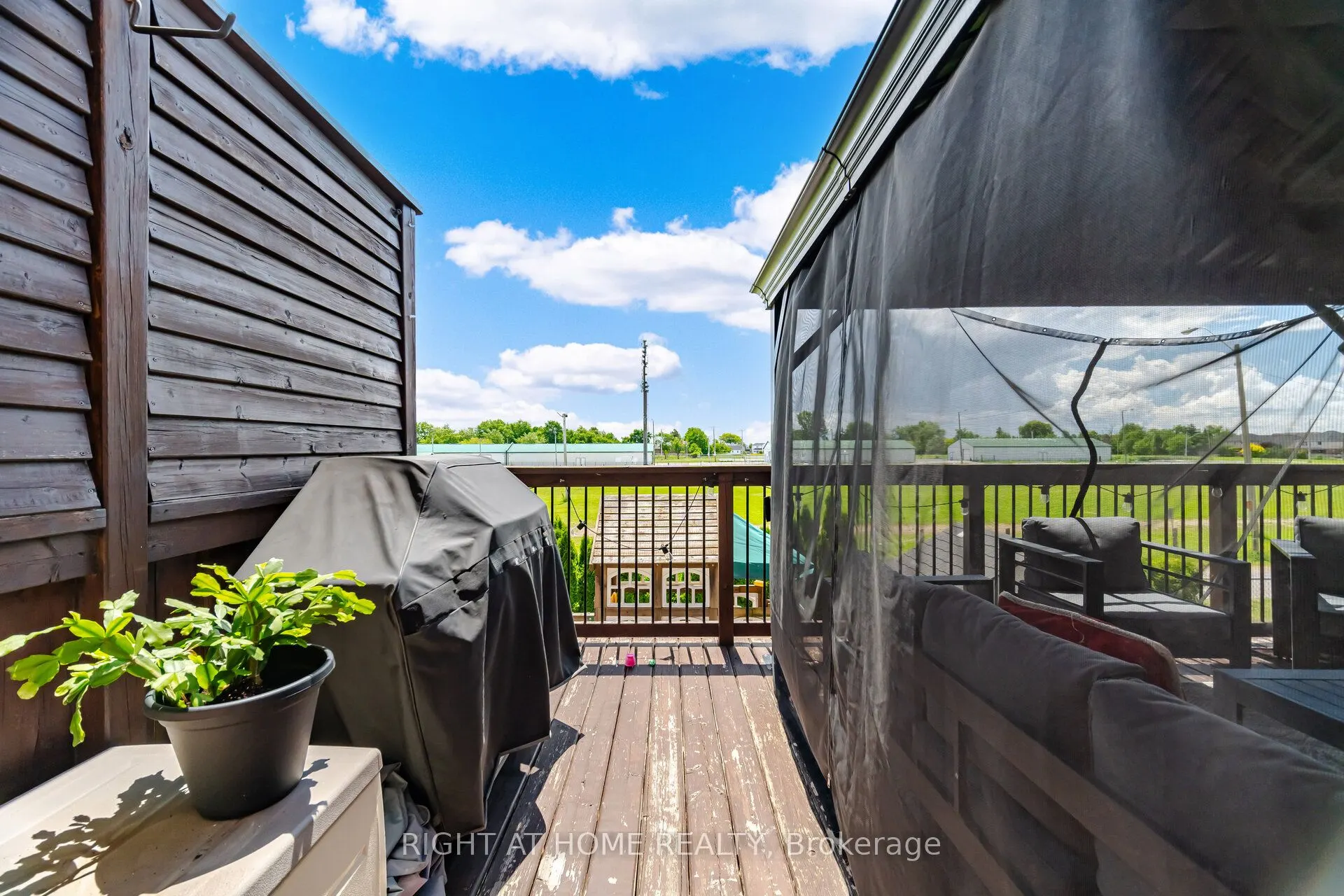 79 Garinger Crescent