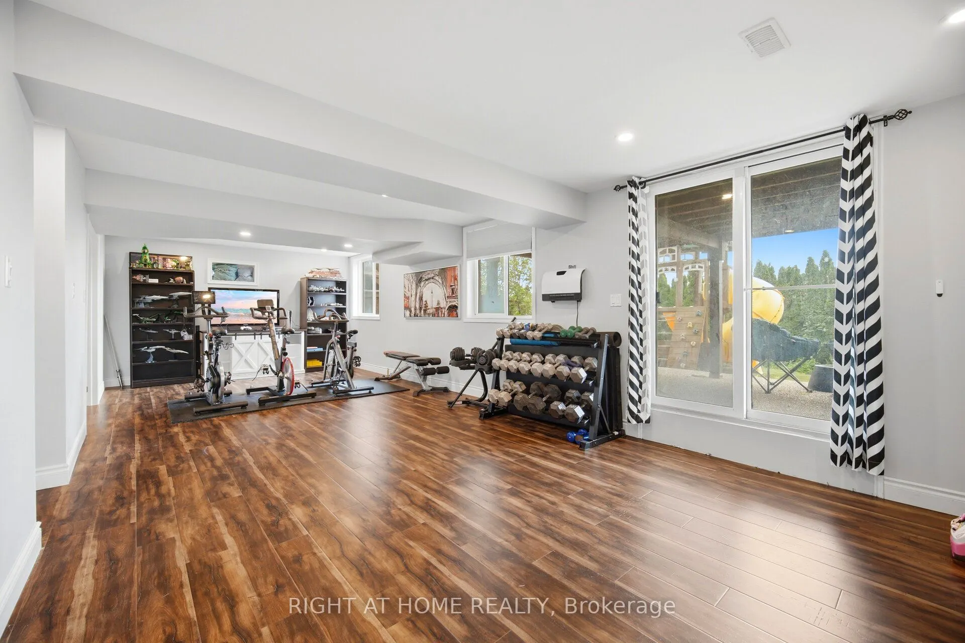 79 Garinger Crescent