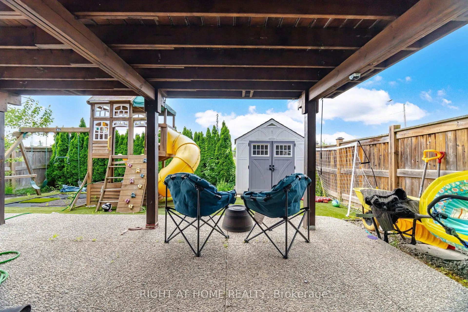 79 Garinger Crescent