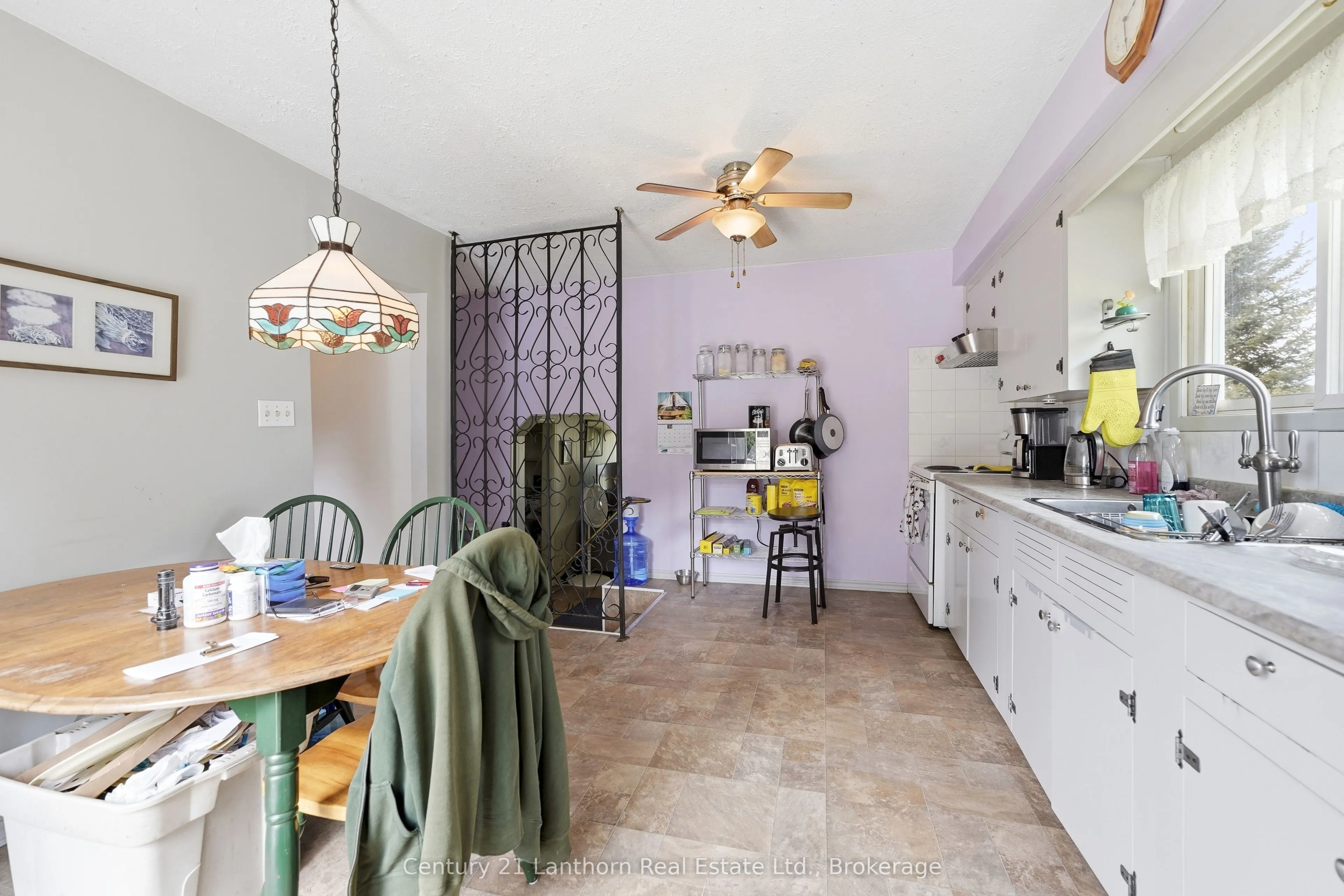 1504 Vanderwater Road