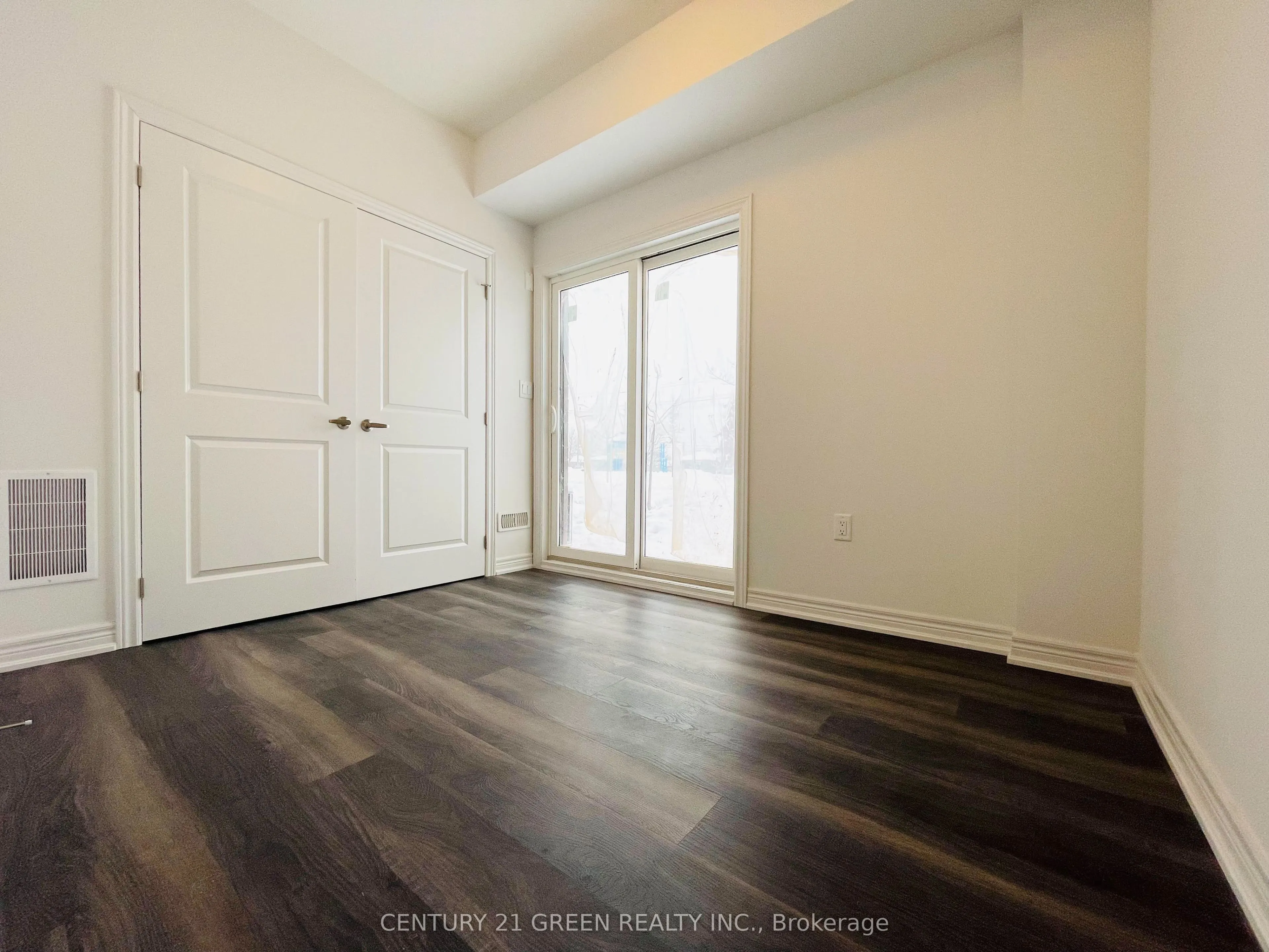 575 Woodward Avenue #11