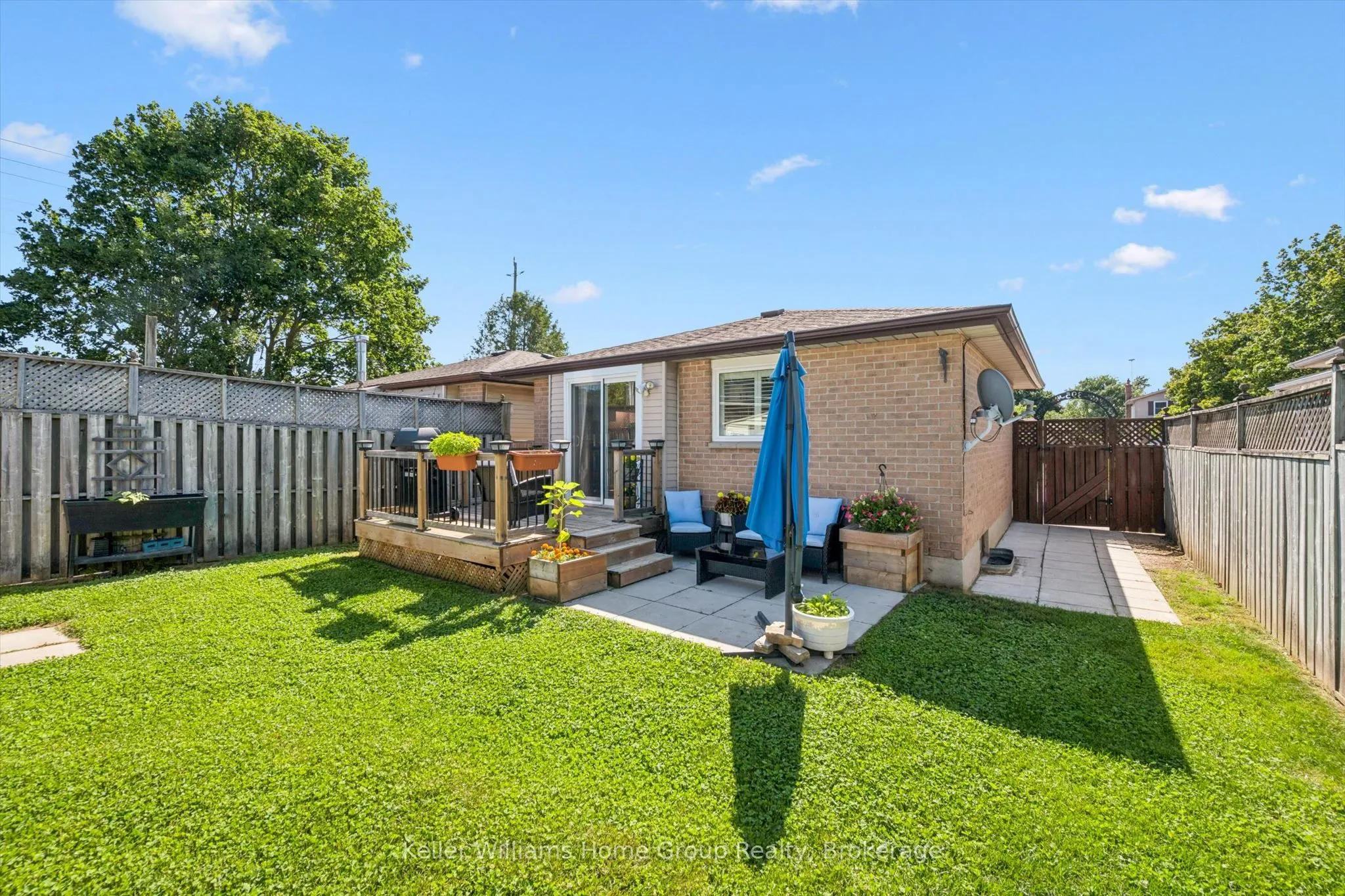 395 Strathallan Street