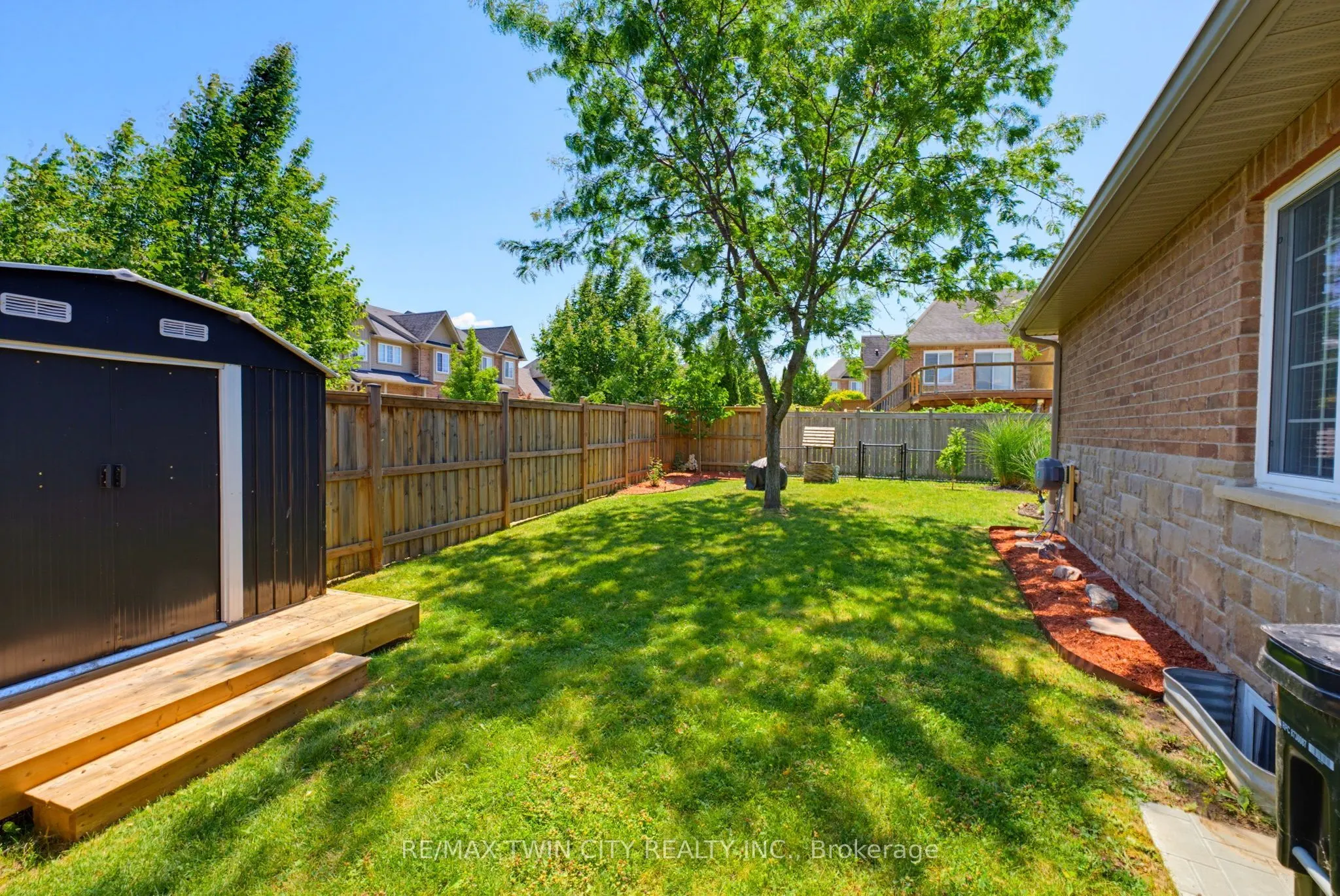 934 Zeller Crescent