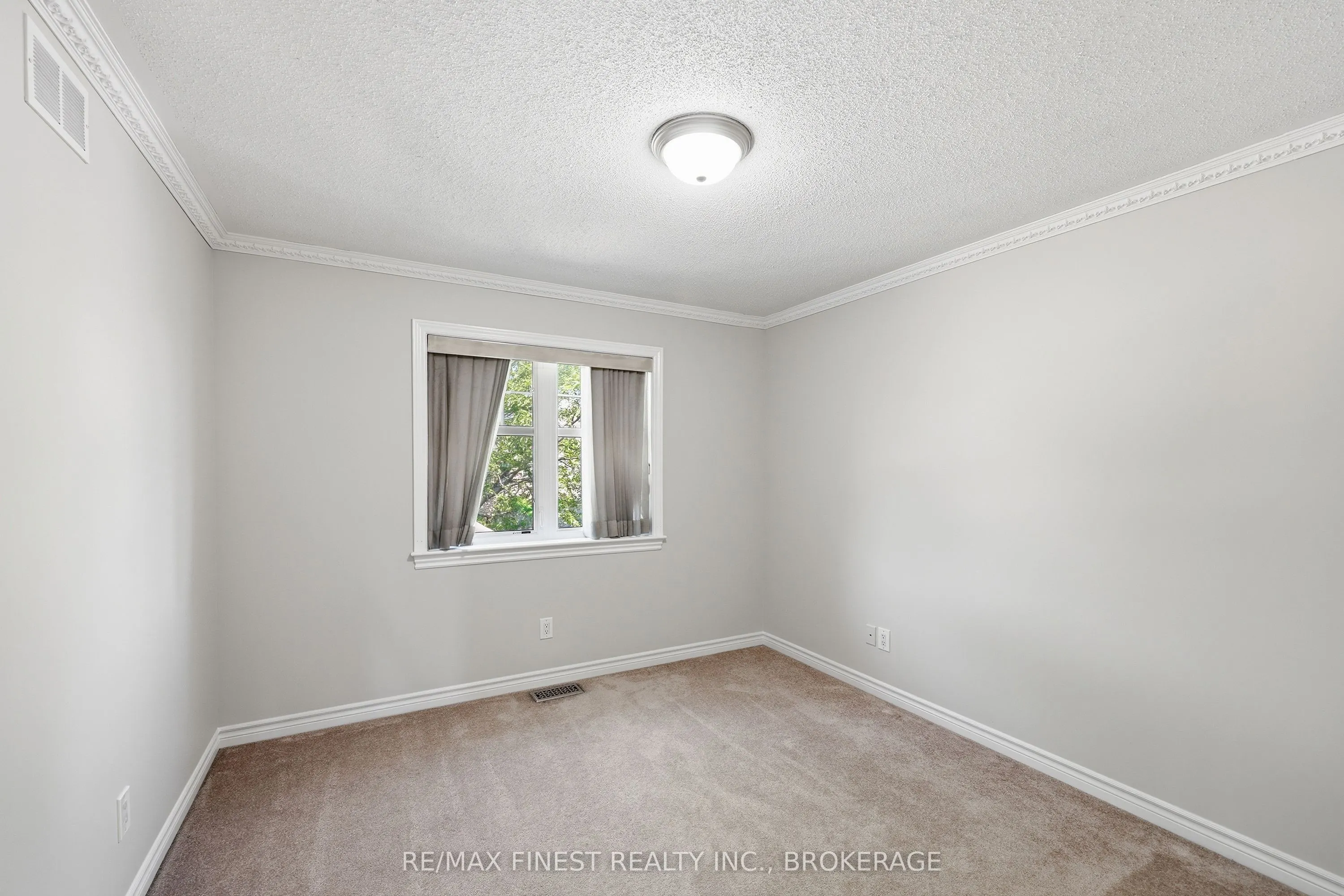 896 Cottonwood Avenue